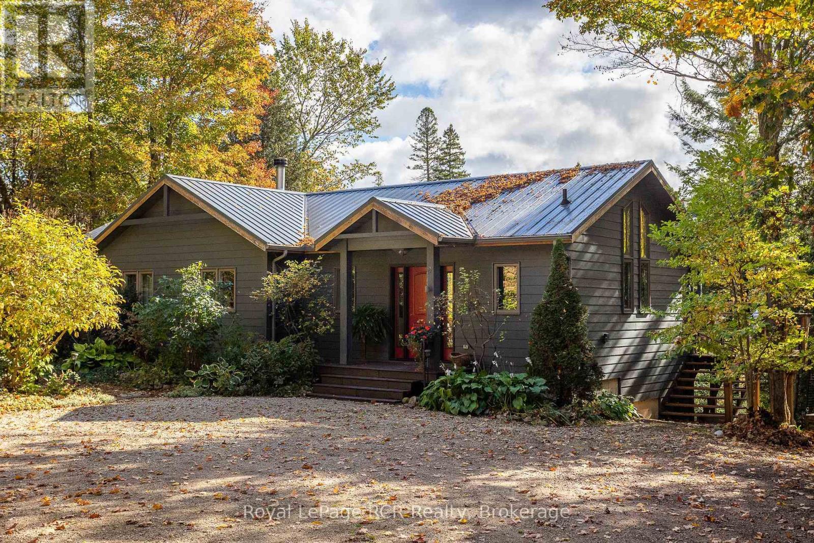 












360458 ROAD 160

,
Grey Highlands,




Ontario
N0C1E0

