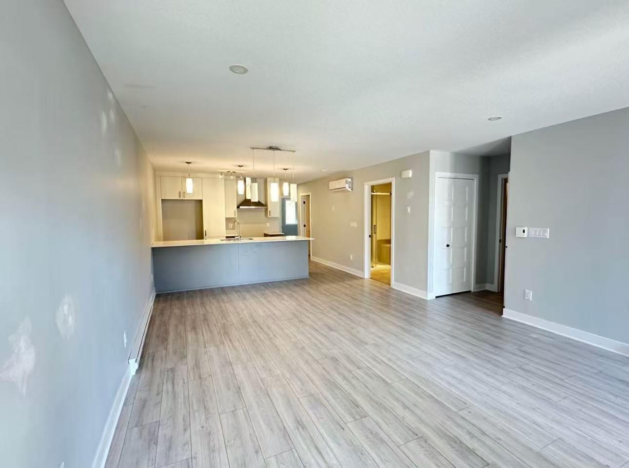 









70


Rue Natura

, 103,
Bromont,




QC
J2L0S3

