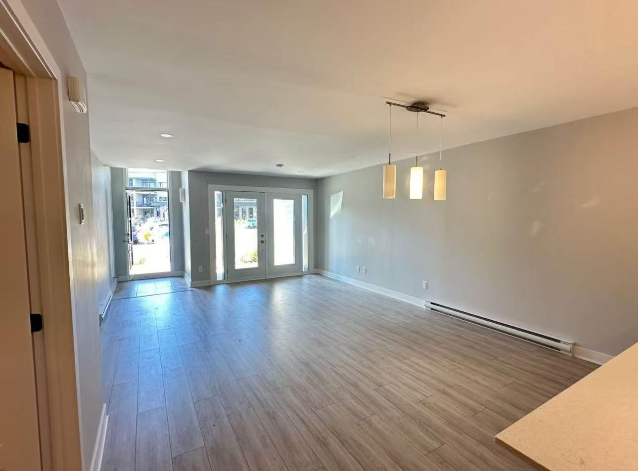 









70


Rue Natura

, 103,
Bromont,




QC
J2L0S3

