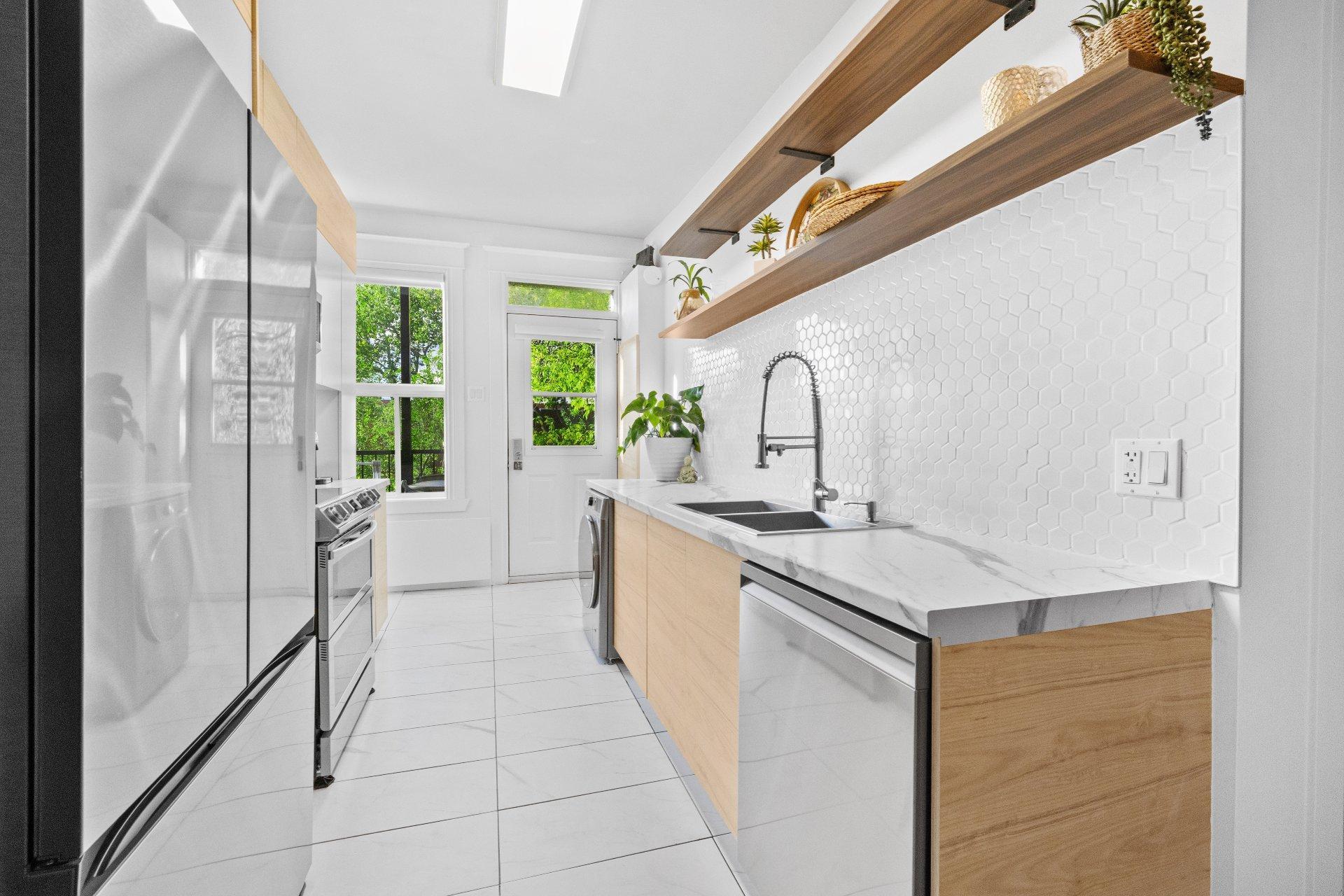 









2187


Rue Gauthier

, A,
Montréal (Le Plateau-Mont-Royal),




QC
H2K1B2

