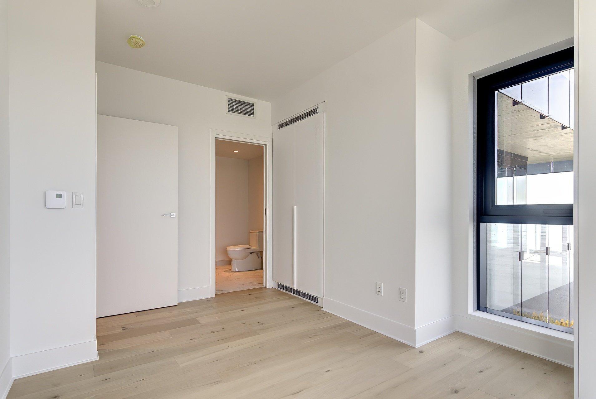 









1000


Rue André-Prévost

, 1805,
Montréal (Verdun/Île-des-Soeurs),




QC
H3E0G2

