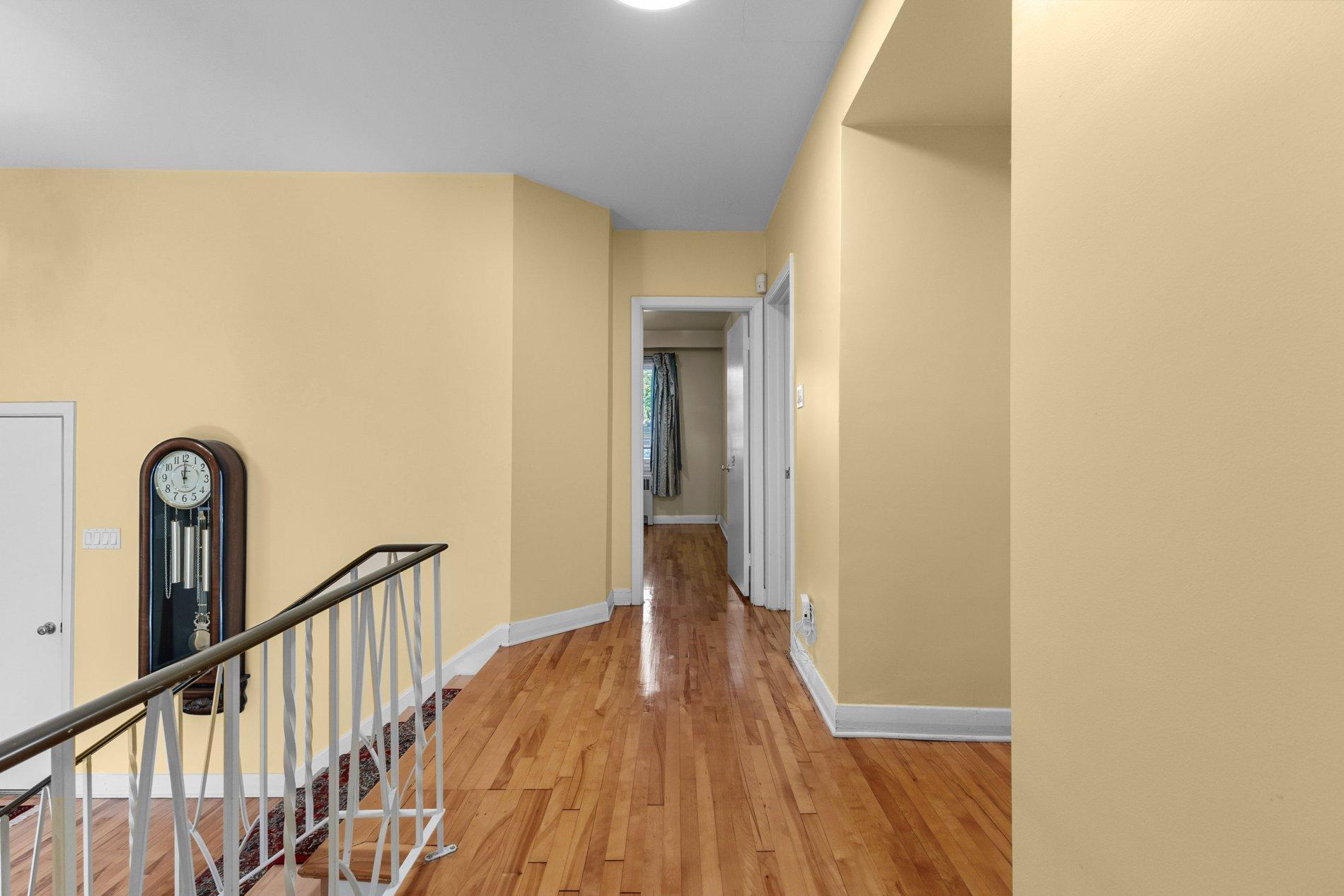 









4900


Boul. Cavendish

,
Montréal (Côte-des-Neiges/Notre-Dame-de-Grâce),




QC
H4V2R3

