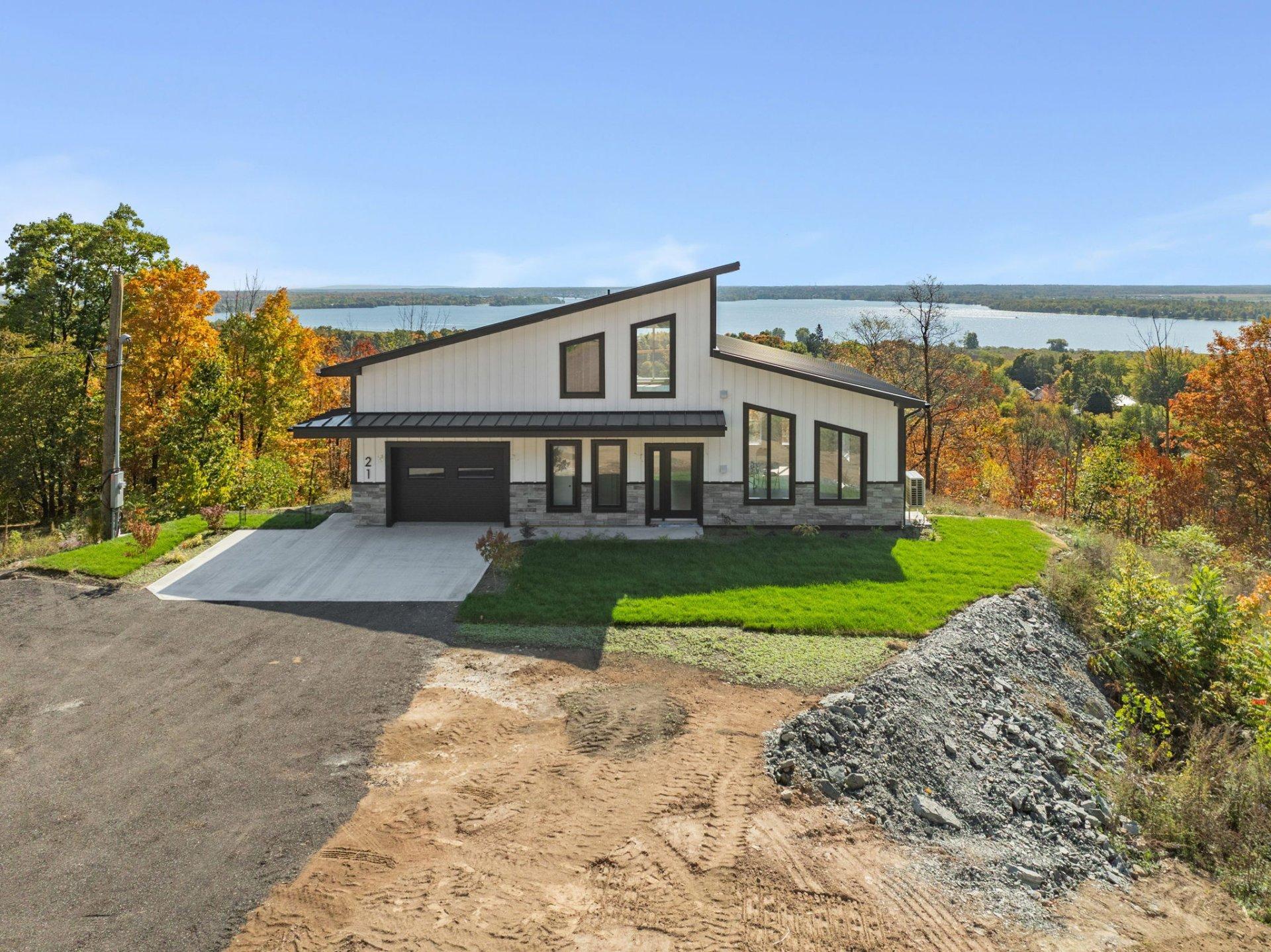 









21


Ch. du Panorama

,
Grenville-sur-la-Rouge,




QC
J0V1B0

