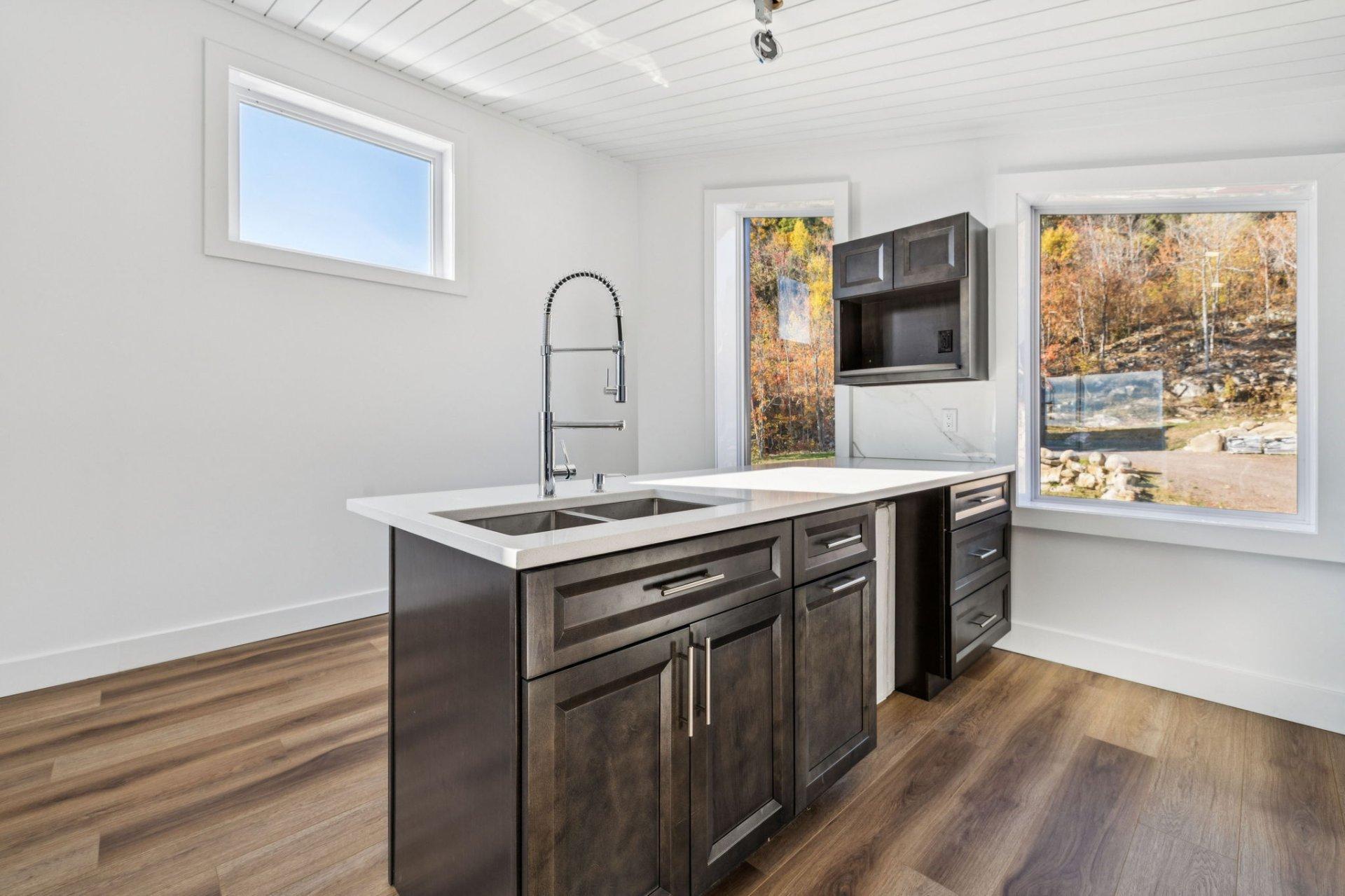 









21


Ch. du Panorama

,
Grenville-sur-la-Rouge,




QC
J0V1B0

