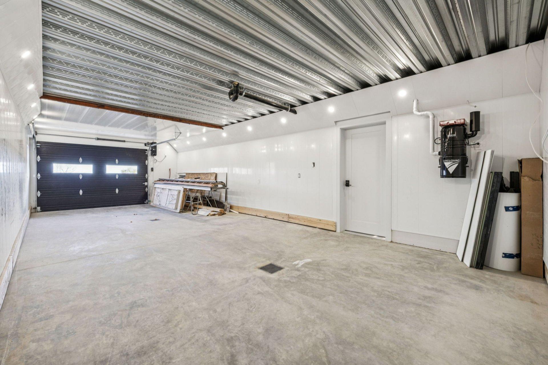 









21


Ch. du Panorama

,
Grenville-sur-la-Rouge,




QC
J0V1B0

