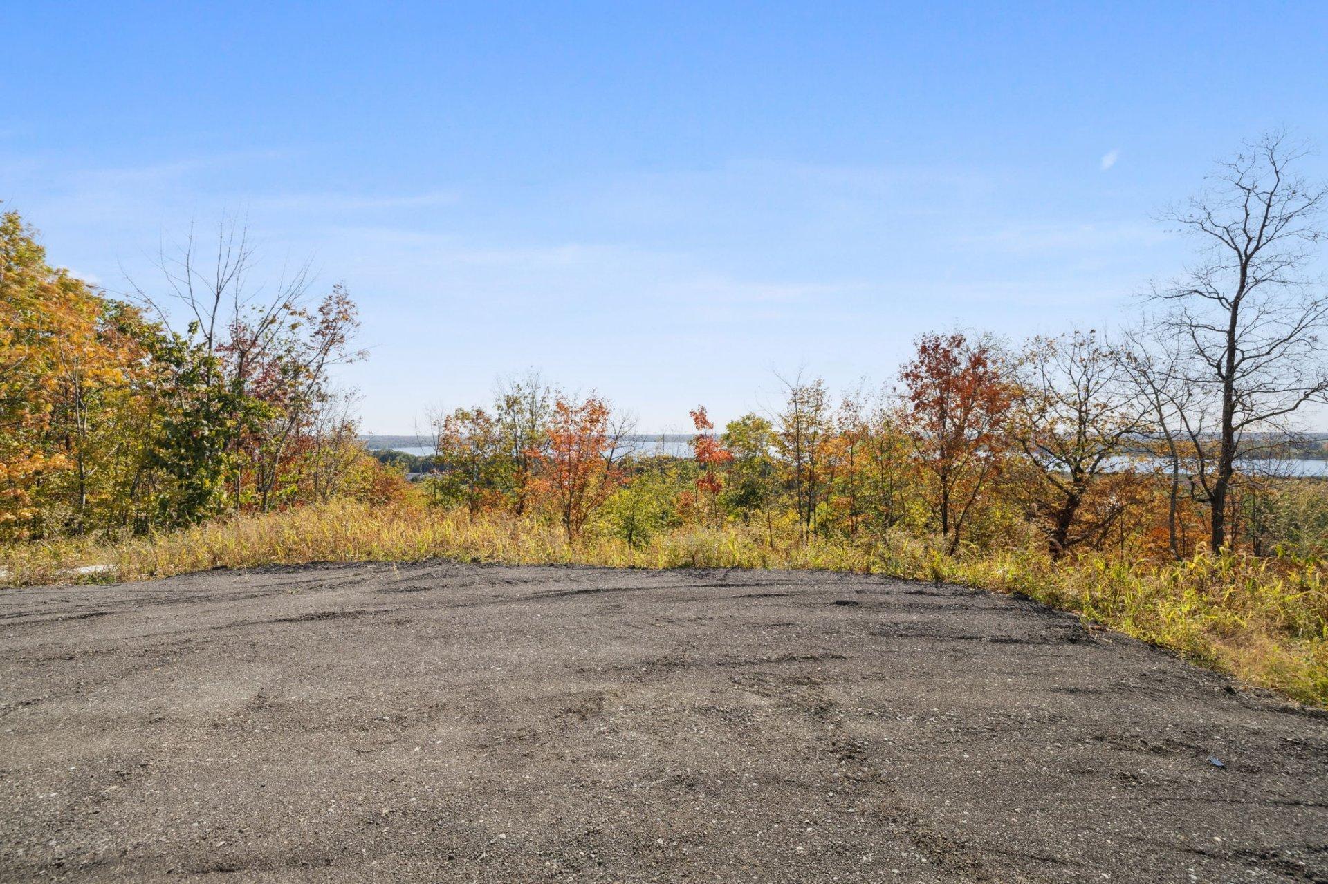 









21


Ch. du Panorama

,
Grenville-sur-la-Rouge,




QC
J0V1B0

