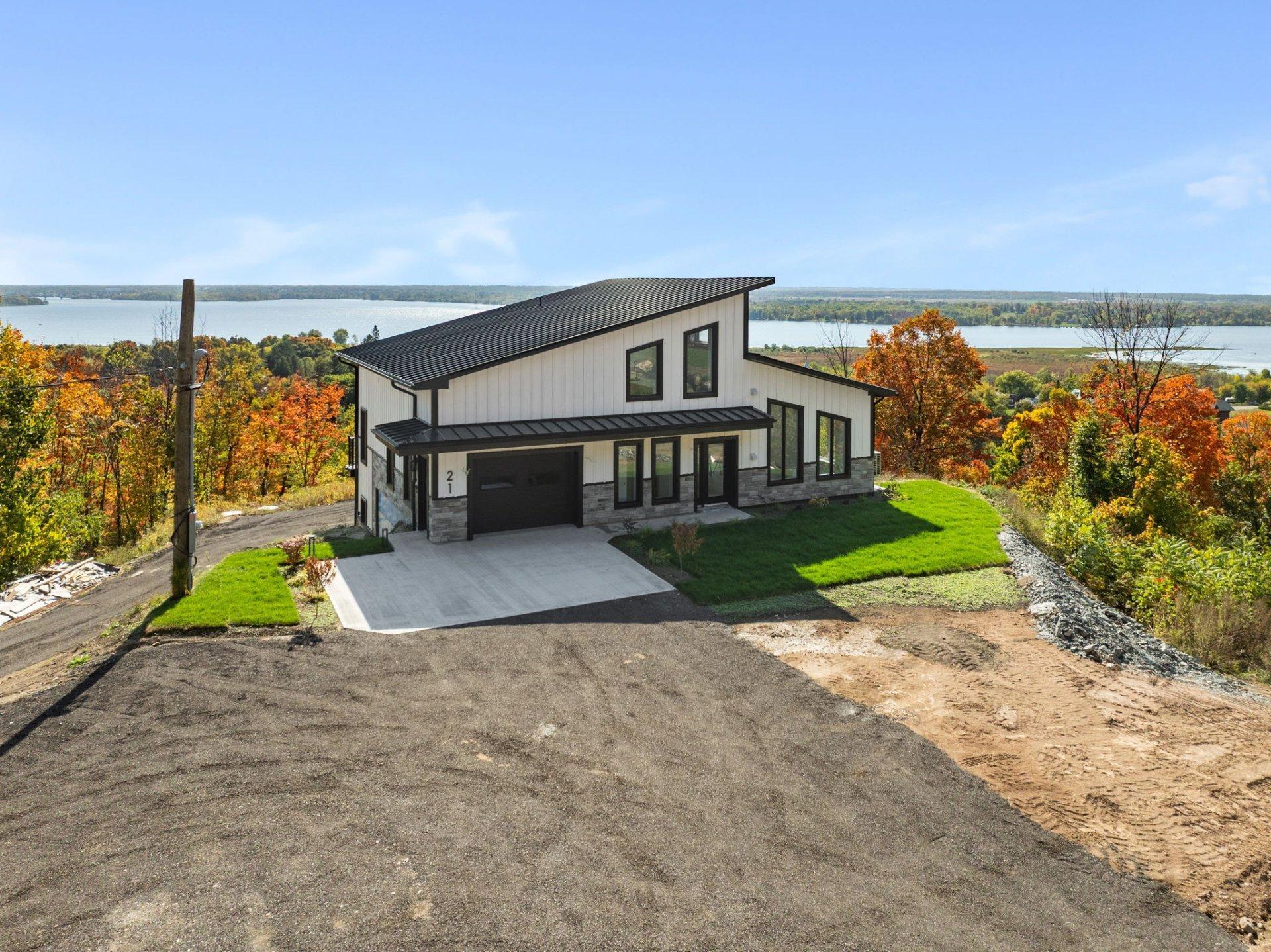 









21


Ch. du Panorama

,
Grenville-sur-la-Rouge,




QC
J0V1B0

