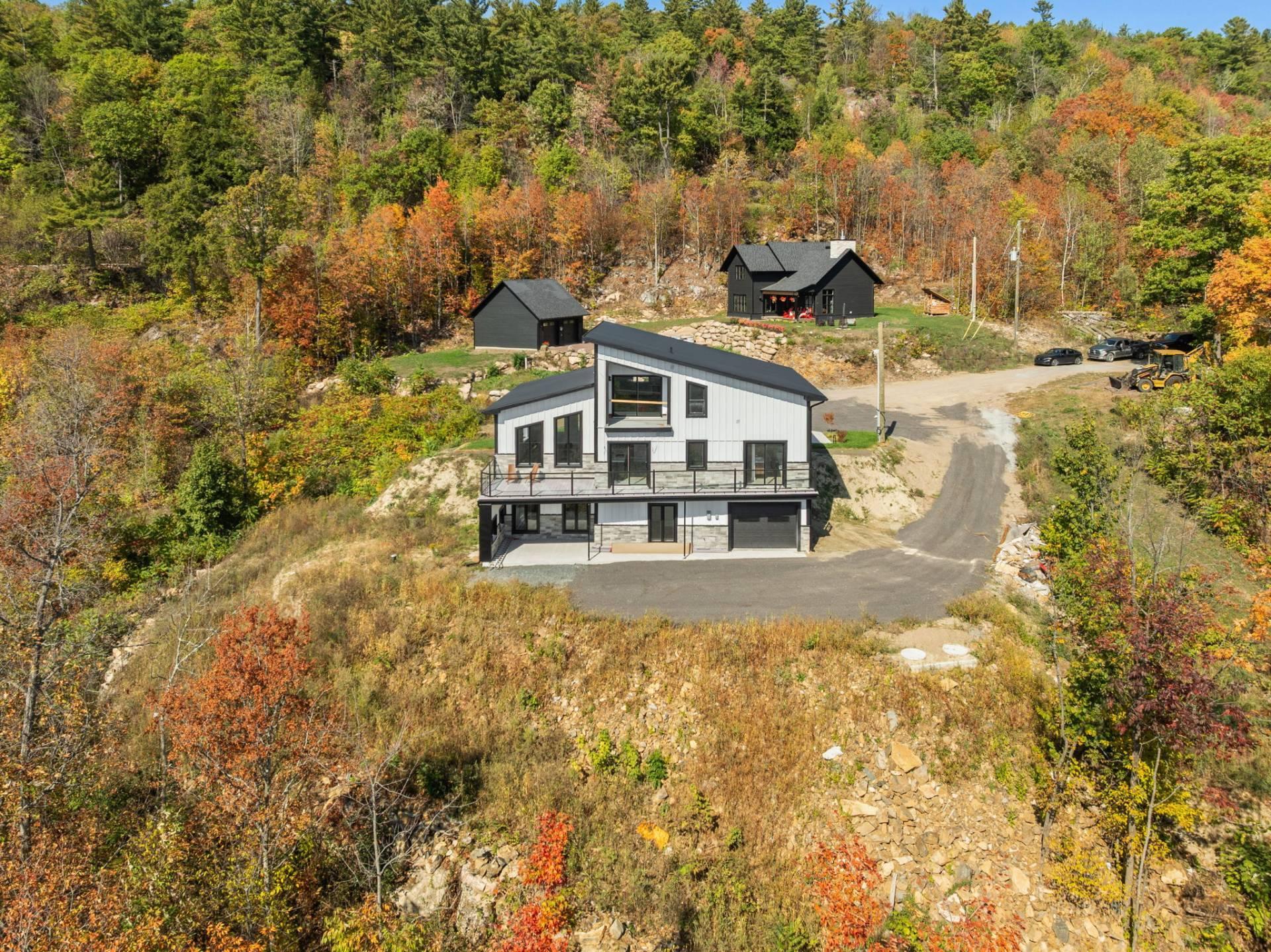 









21


Ch. du Panorama

,
Grenville-sur-la-Rouge,




QC
J0V1B0

