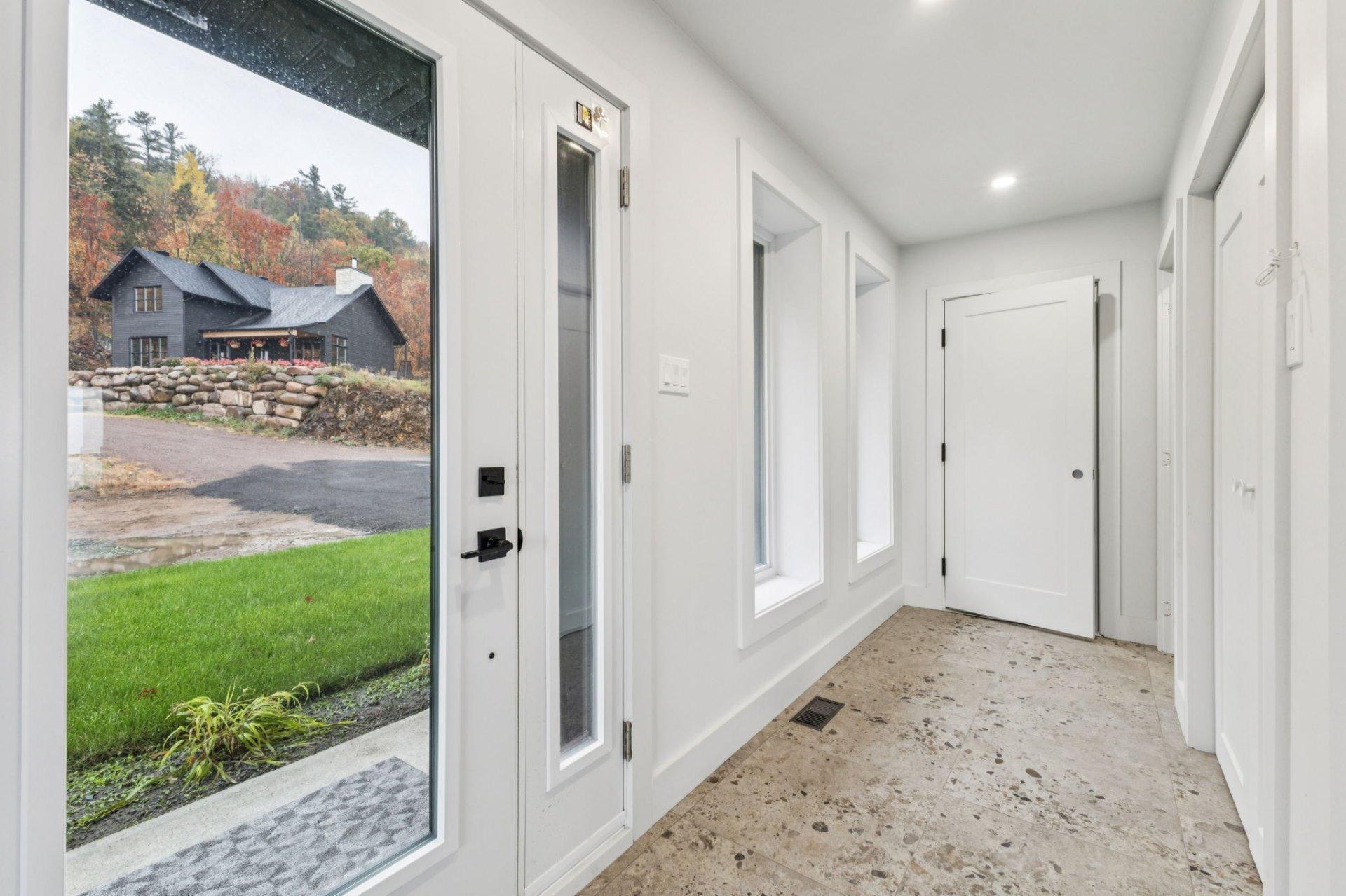 









21


Ch. du Panorama

,
Grenville-sur-la-Rouge,




QC
J0V1B0

