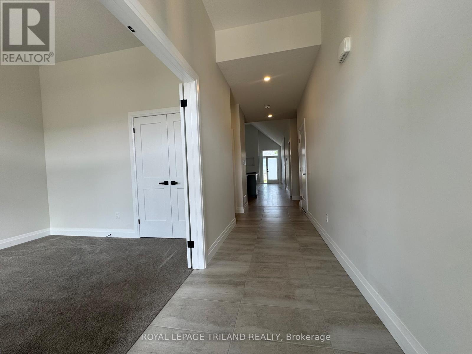 












49 - 63 COMPASS TRAIL

,
Central Elgin,




Ontario
N5L0B4

