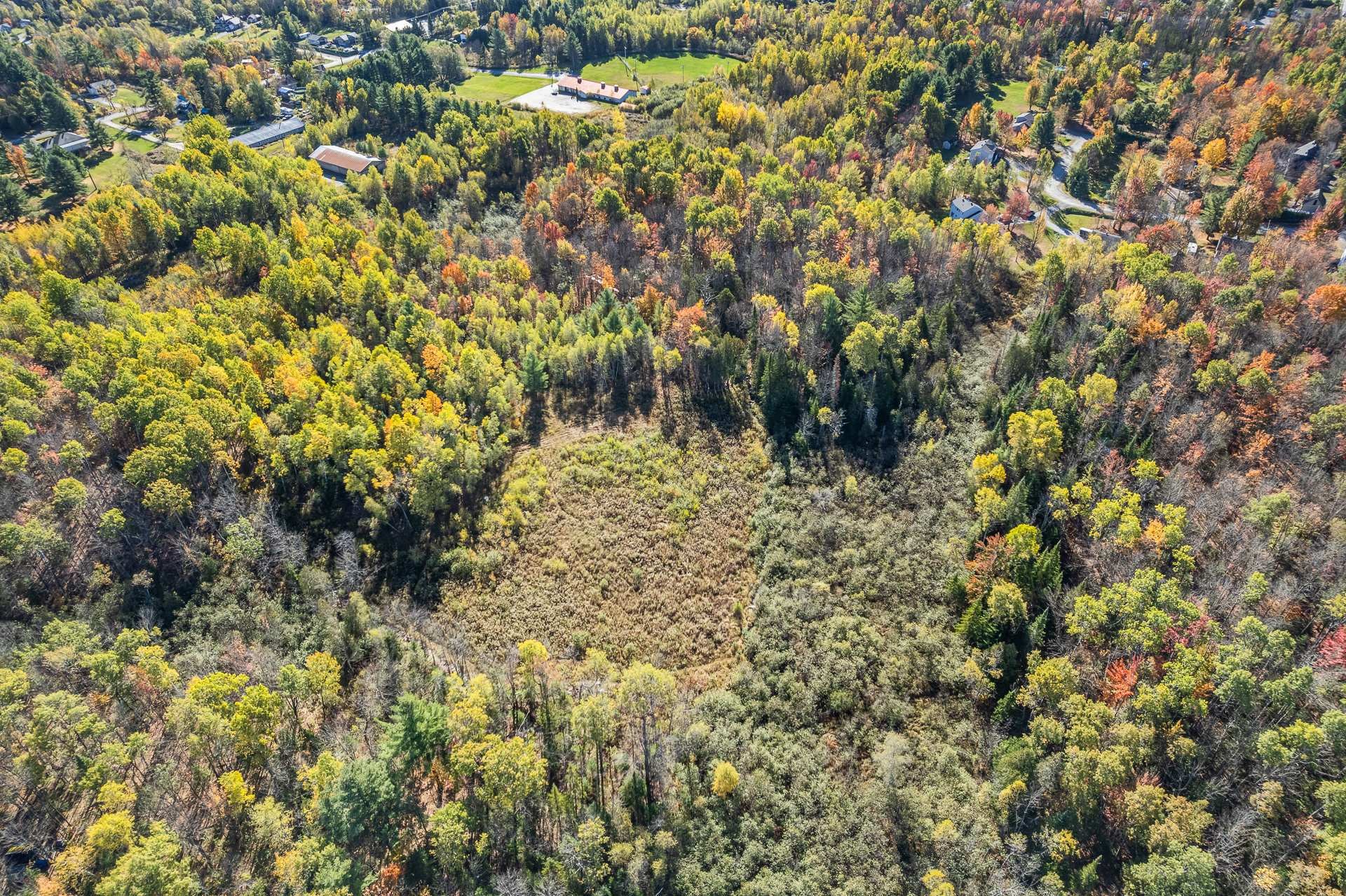 












Rue des Pins

,
Magog,







QC
J1X2H6

