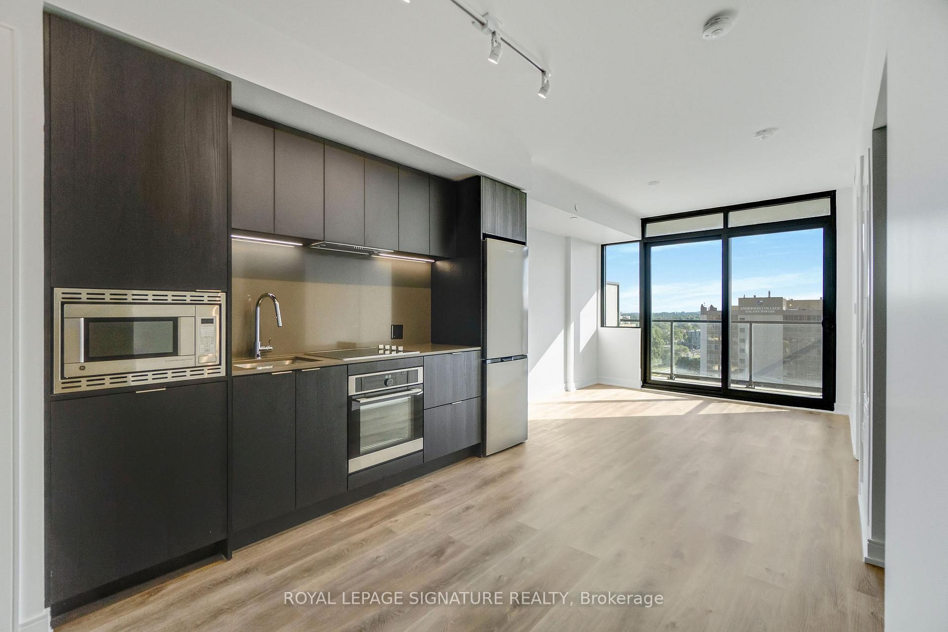 









3009


Novar

Road, 1211,
Mississauga,




ON
L5B 1H7

