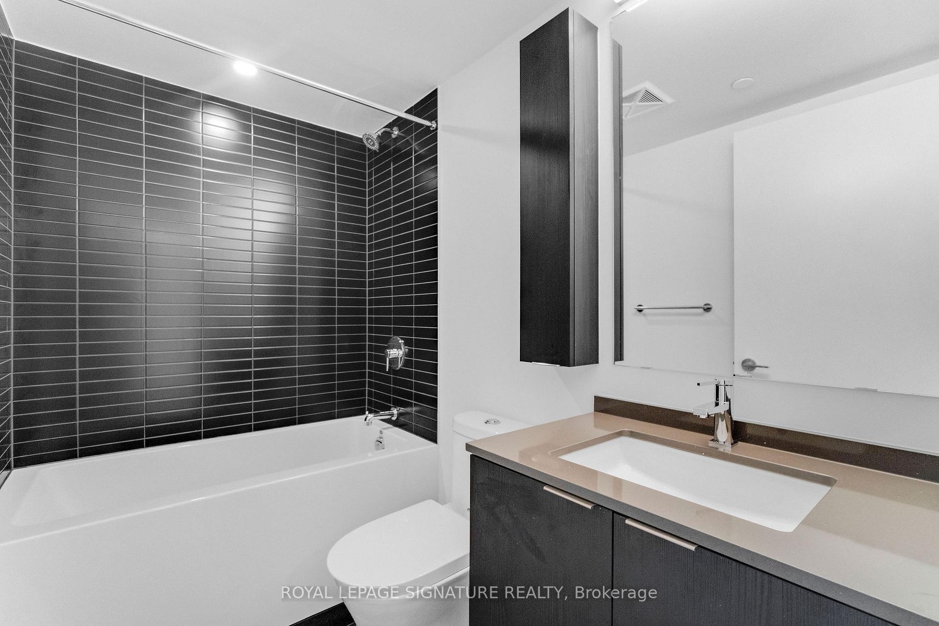 









3009


Novar

Road, 1211,
Mississauga,




ON
L5B 1H7

