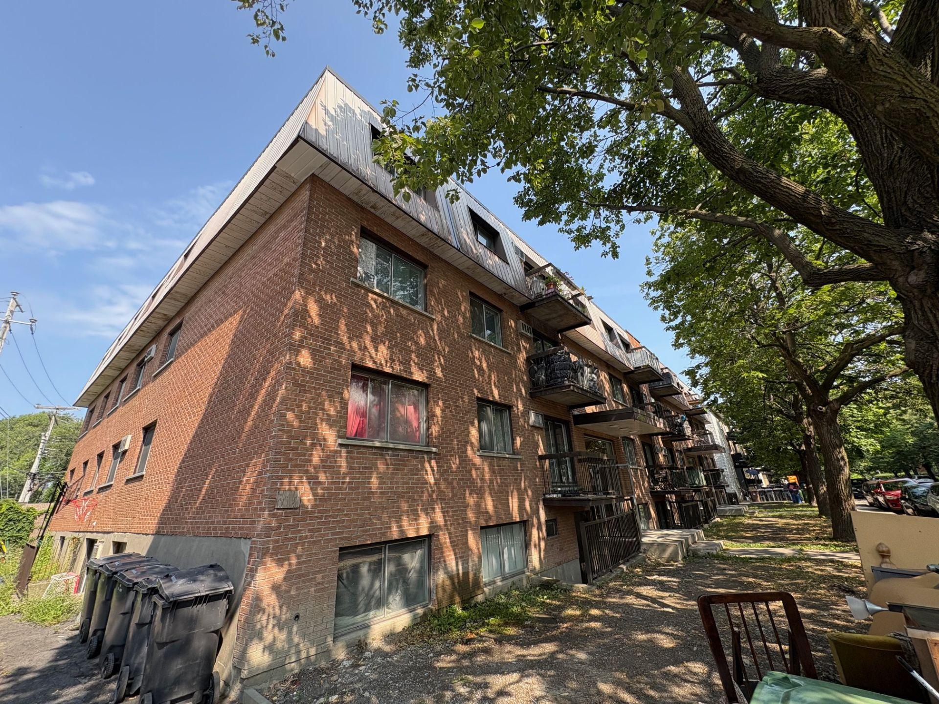 









8055


Rue La Fontaine

,
Montréal (Mercier/Hochelaga-Maisonneuve),




QC
H1L3J1

