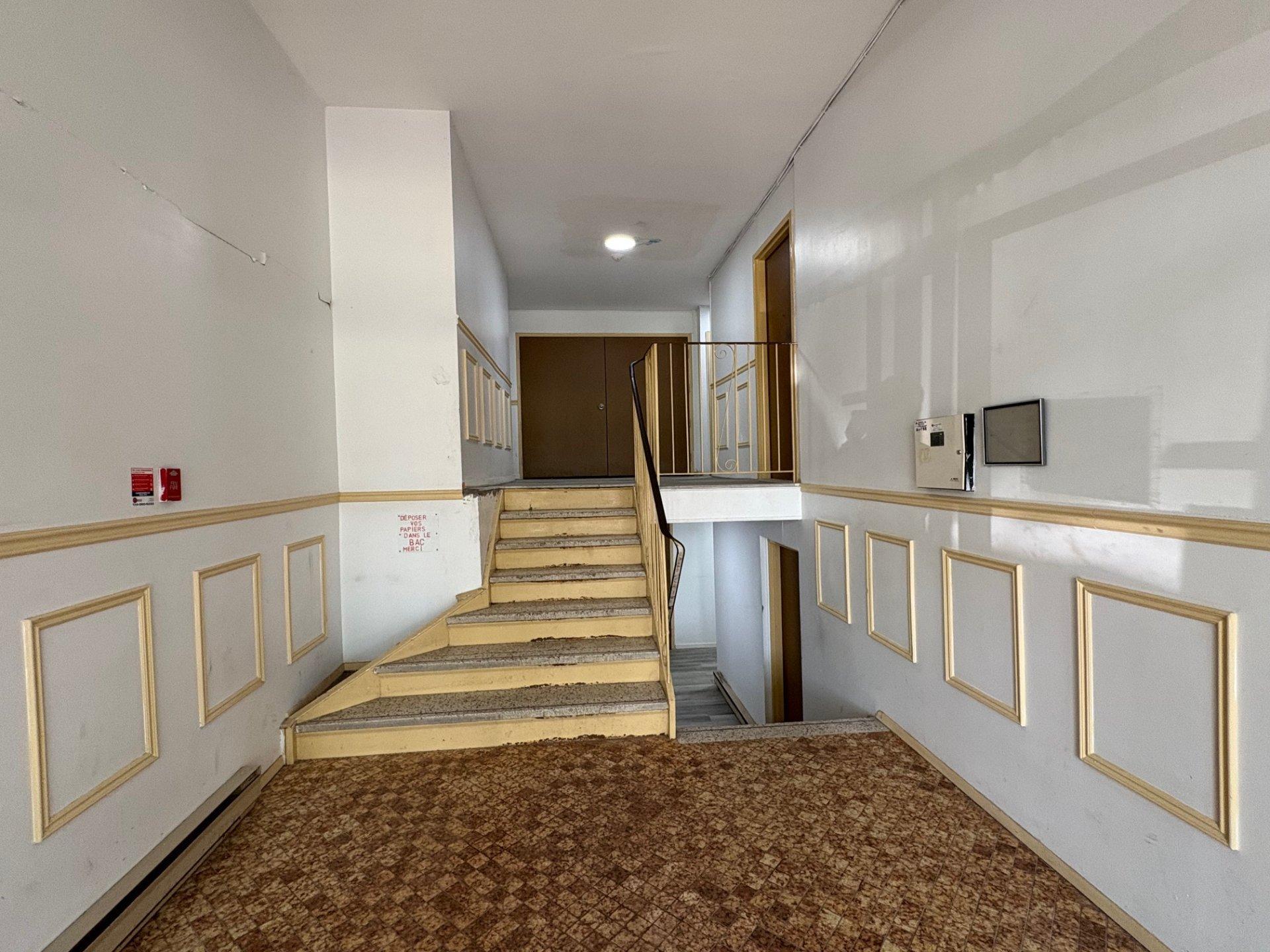 









8055


Rue La Fontaine

,
Montréal (Mercier/Hochelaga-Maisonneuve),




QC
H1L3J1

