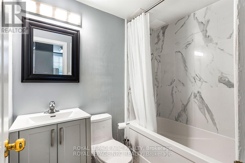 












7 - 454 CARLTON STREET

,
St. Catharines (Facer),




Ontario
L2M4X1

