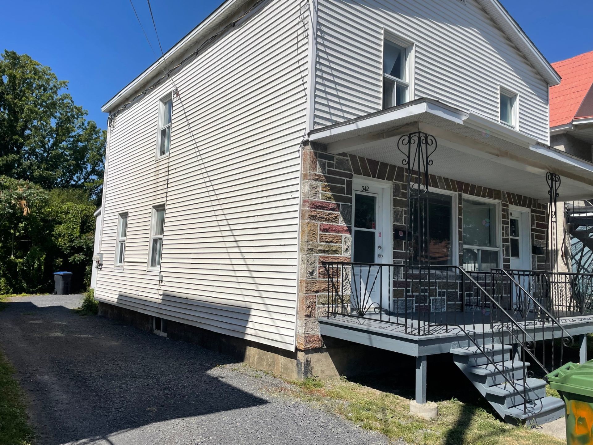 









342

 - 344


Rue Laurier

,
Saint-Jean-sur-Richelieu,




QC
J3B6L3

