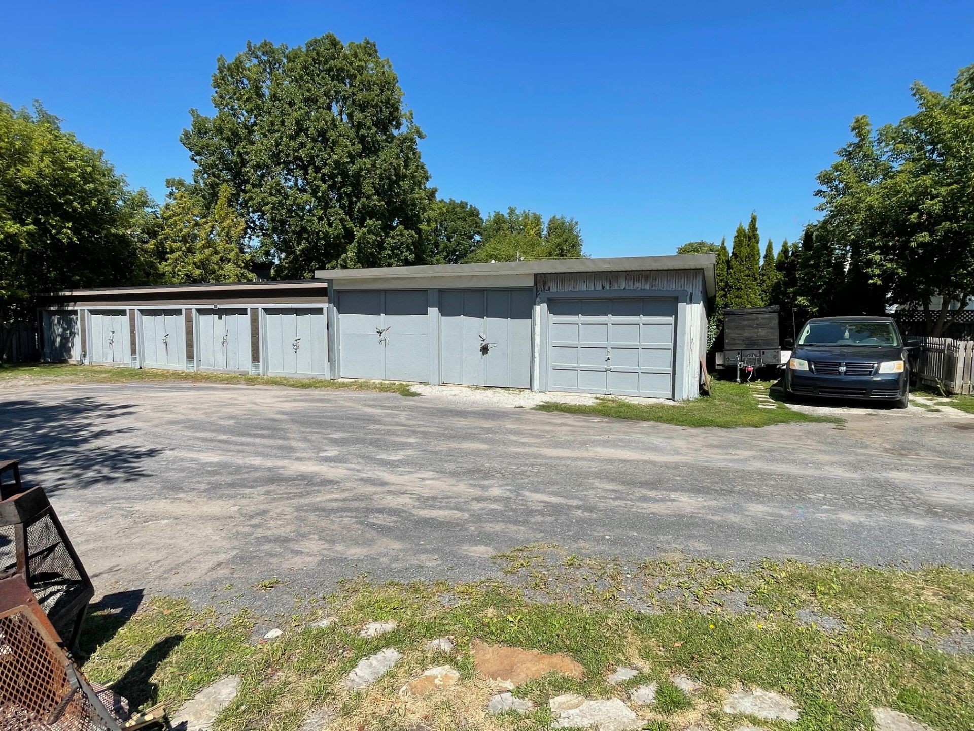 









342

 - 344


Rue Laurier

,
Saint-Jean-sur-Richelieu,




QC
J3B6L3

