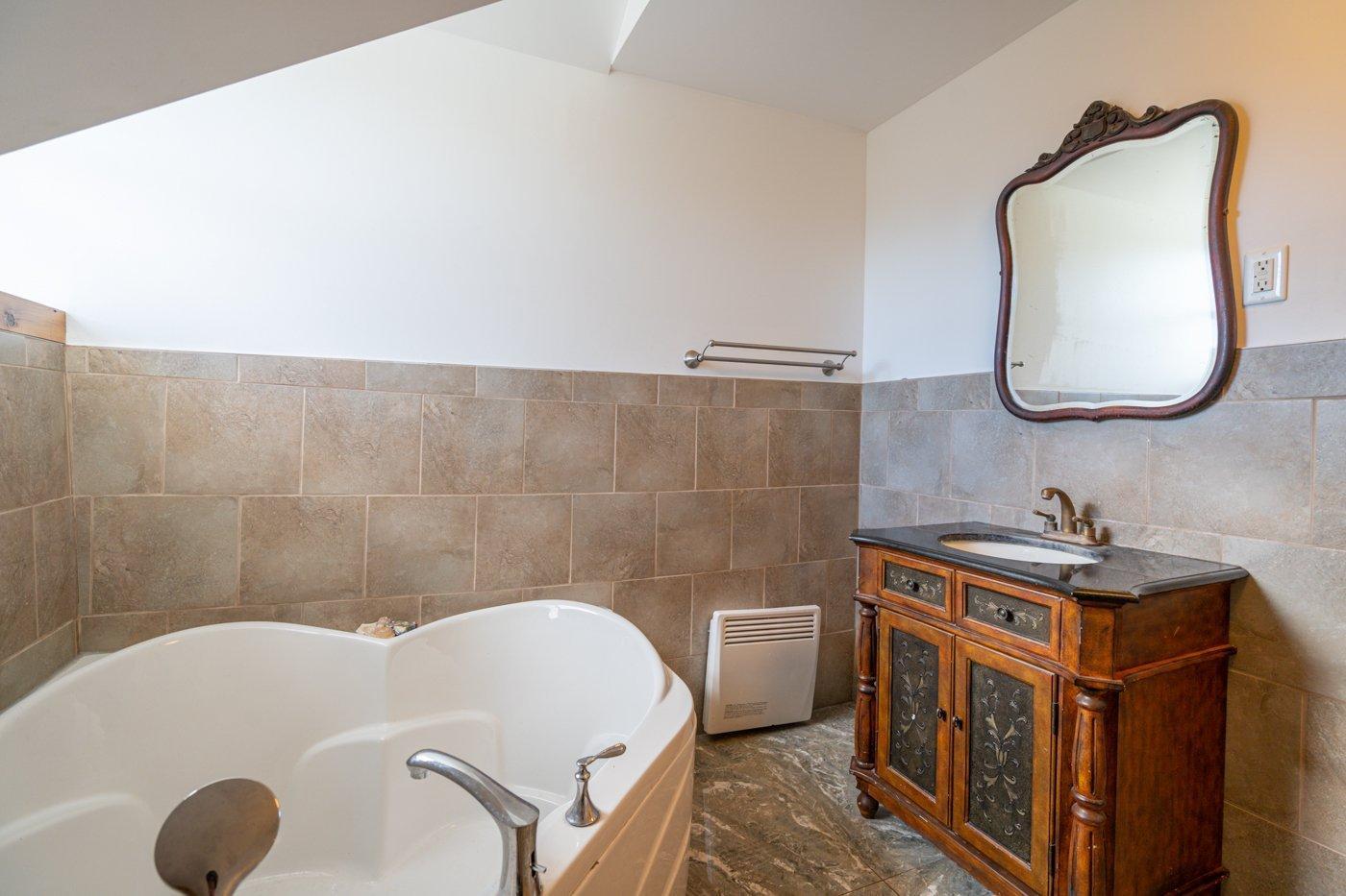 









434


Ch. de la Diligence

,
Stukely-Sud,




QC
J0E2J0

