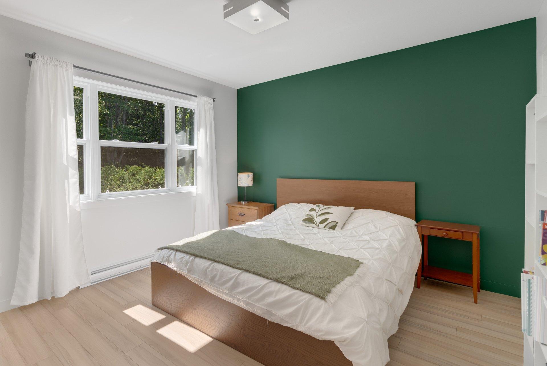 









16


Av. de la Campine

,
Waterloo,




QC
J0E2N0

