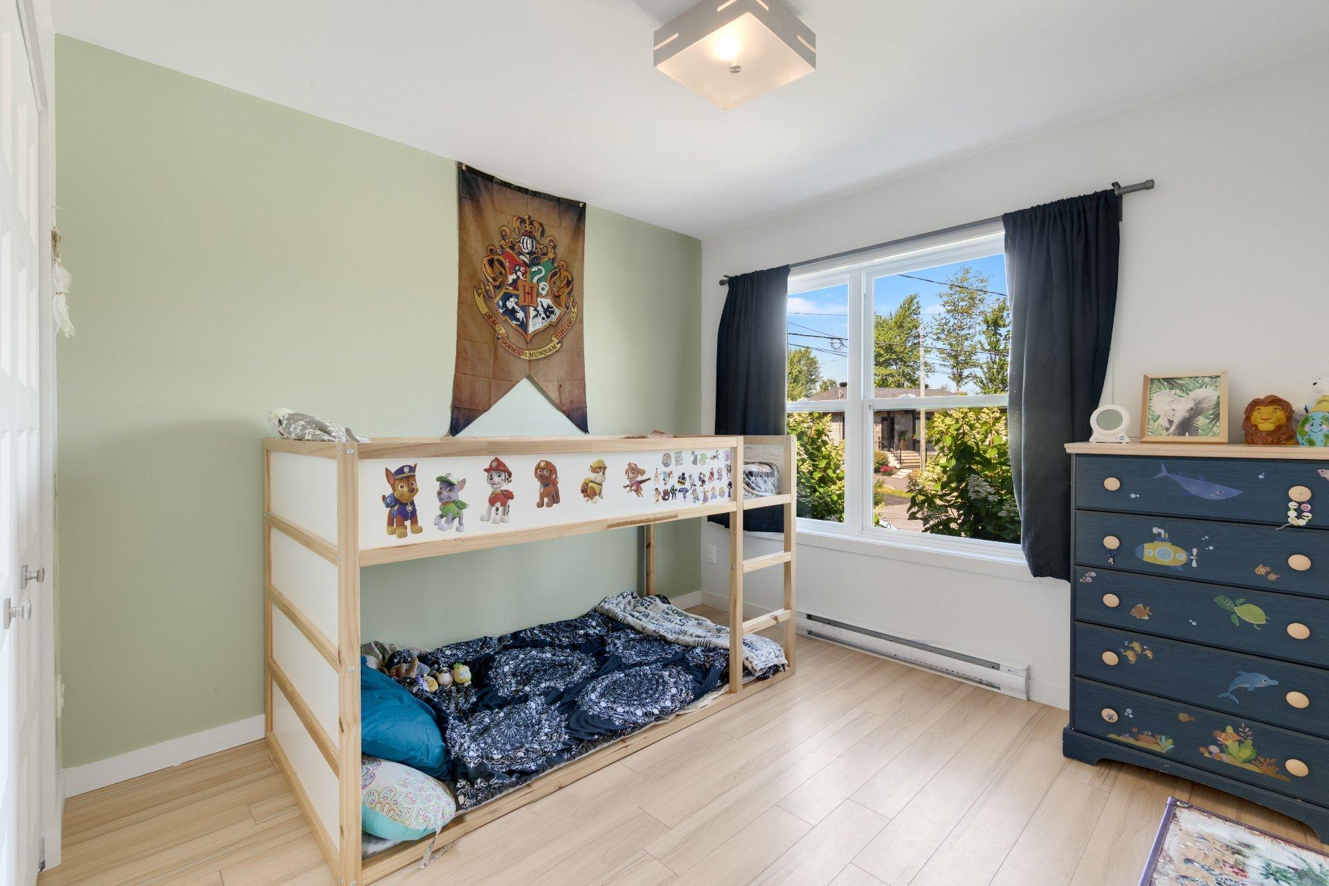 









16


Av. de la Campine

,
Waterloo,




QC
J0E2N0

