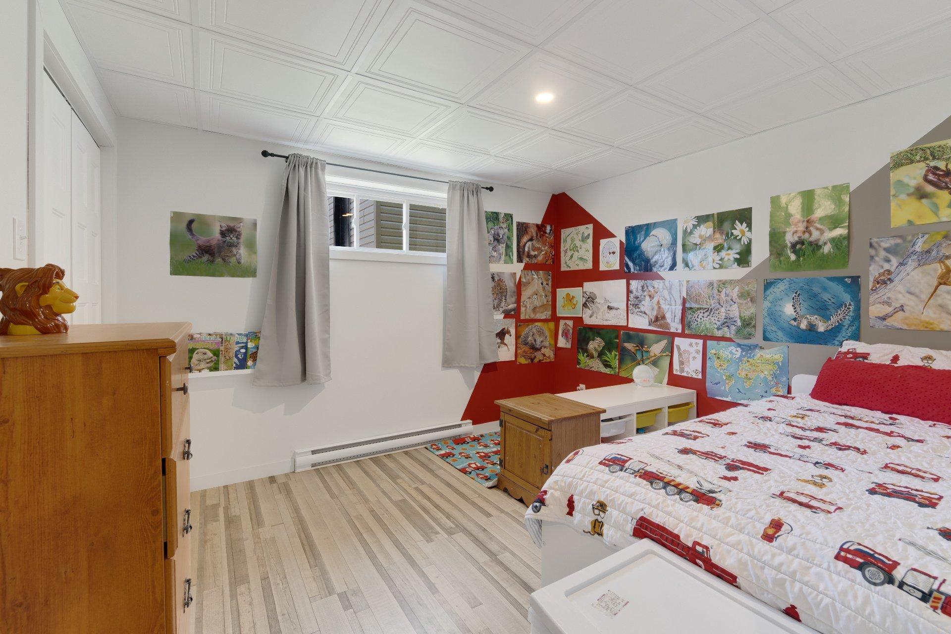 









16


Av. de la Campine

,
Waterloo,




QC
J0E2N0

