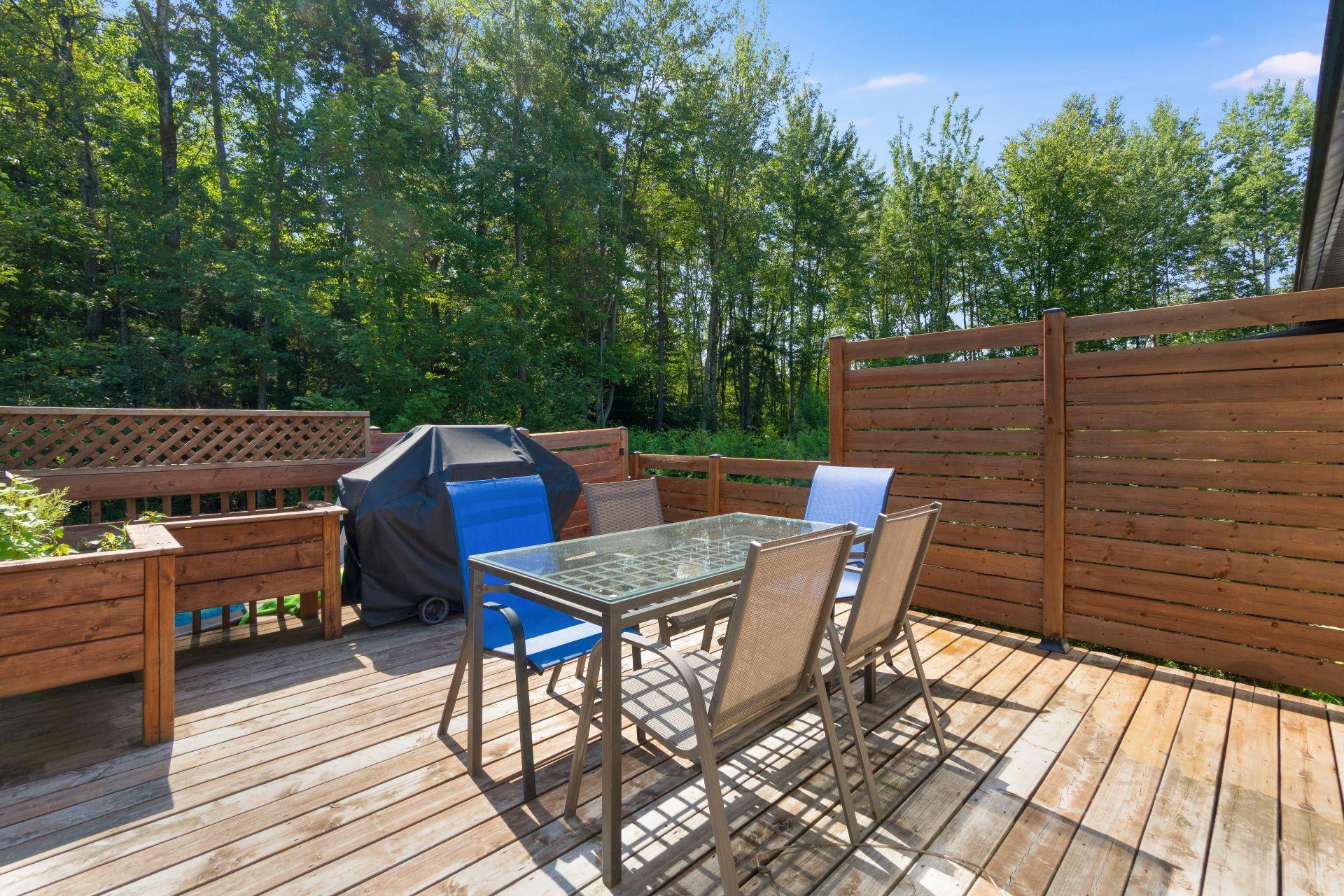 









16


Av. de la Campine

,
Waterloo,




QC
J0E2N0

