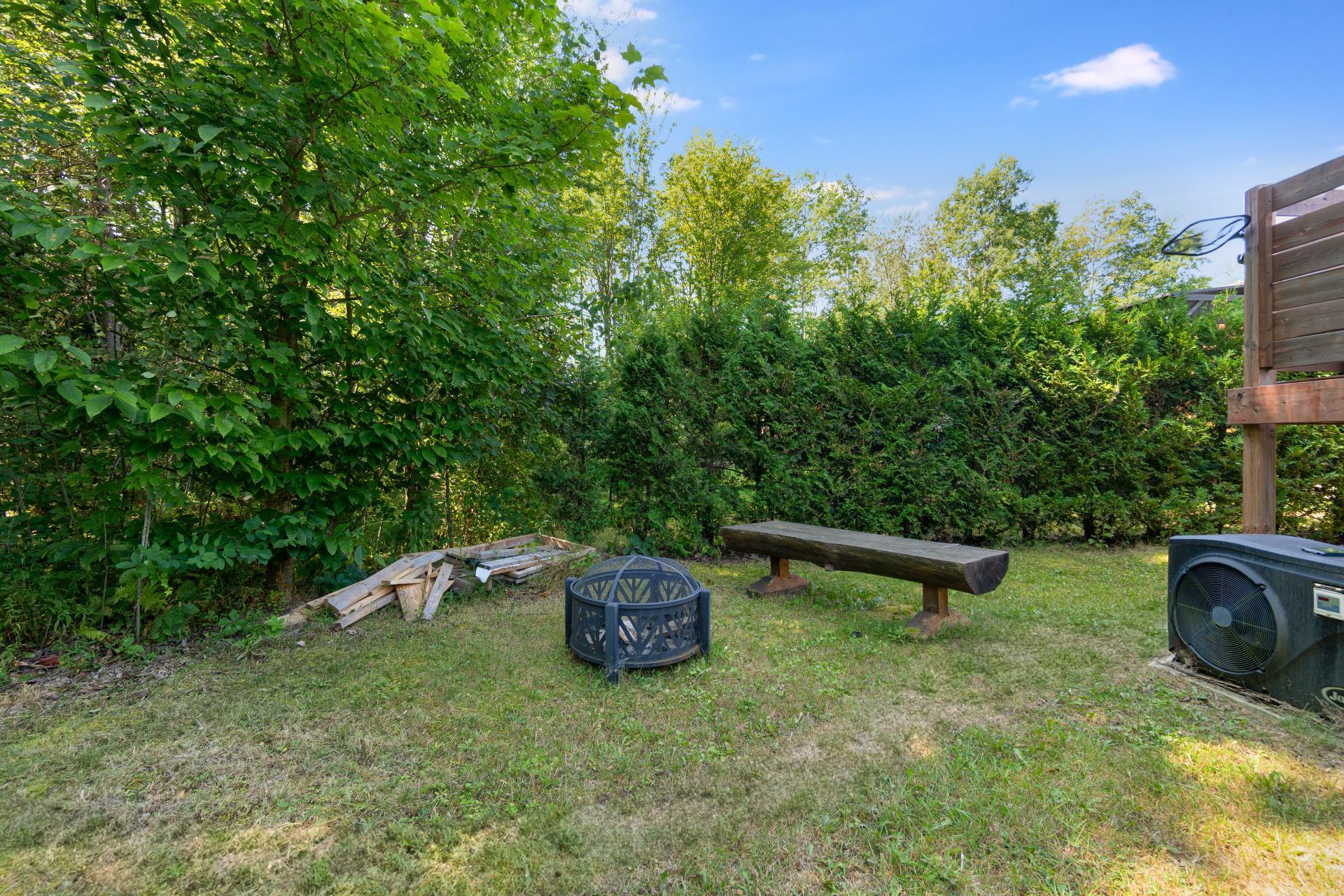 









16


Av. de la Campine

,
Waterloo,




QC
J0E2N0

