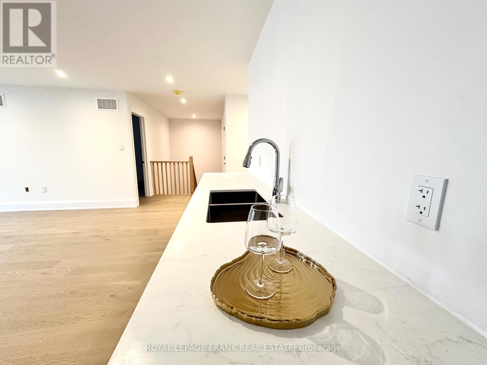 












34 POND STREET

,
Trent Hills (Hastings),




Ontario
K0L1Y0


