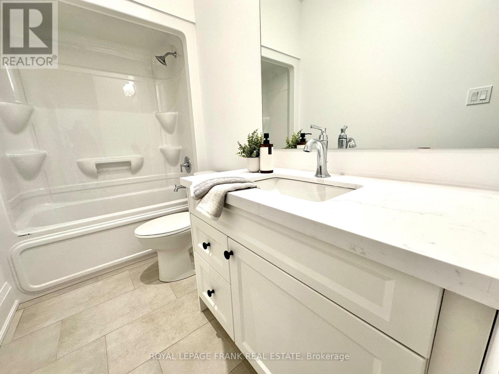 












34 POND STREET

,
Trent Hills (Hastings),




Ontario
K0L1Y0

