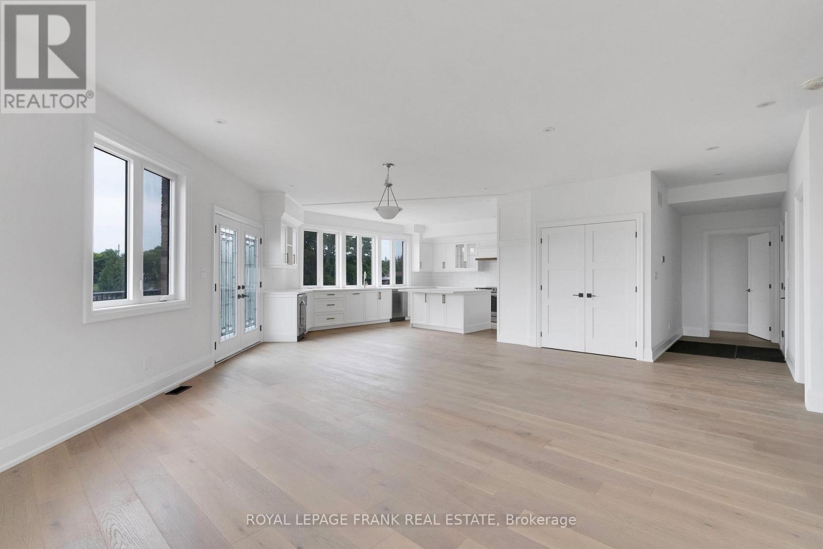 












42 POND STREET

,
Trent Hills (Hastings),




Ontario
K0L1Y0

