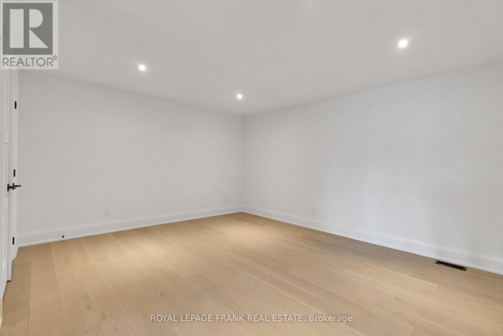 












42 POND STREET

,
Trent Hills (Hastings),




Ontario
K0L1Y0

