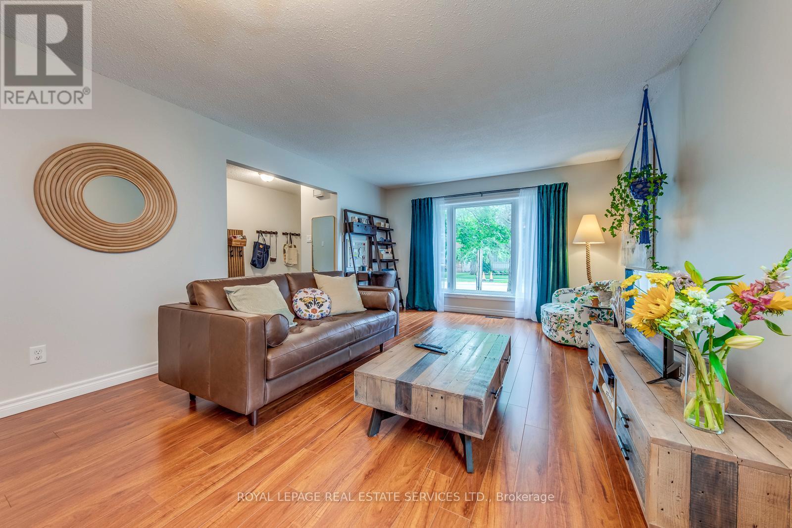 












97 MARTIN STREET

,
Milton,




Ontario
L9T2R3

