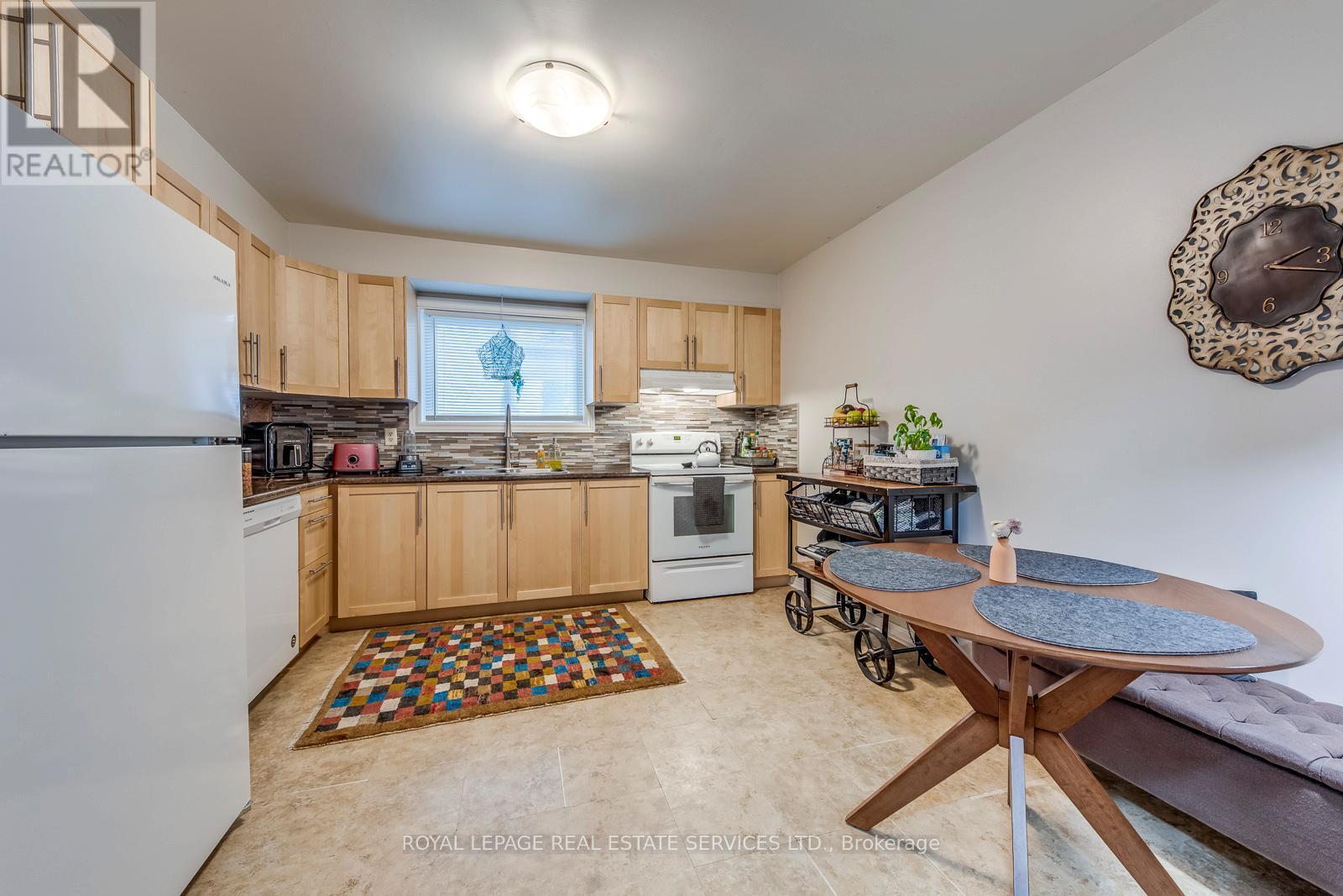 












97 MARTIN STREET

,
Milton,




Ontario
L9T2R3

