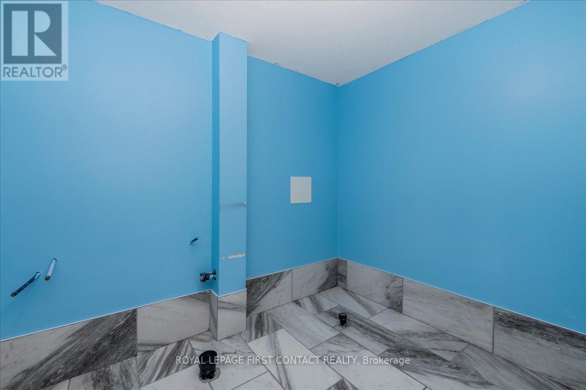 












22 ADMIRAL CRESCENT

,
Essa,




Ontario
L0M1B4

