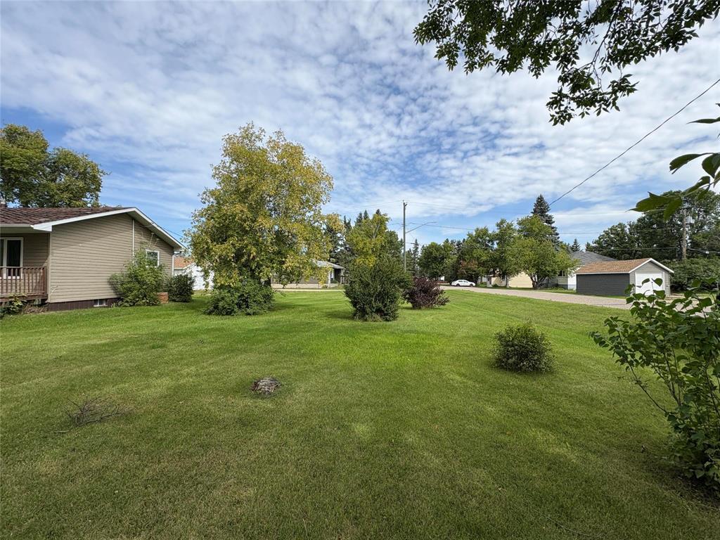 












21 Lilac Avenue

,
Hamiota,




Manitoba
R0M0T0

