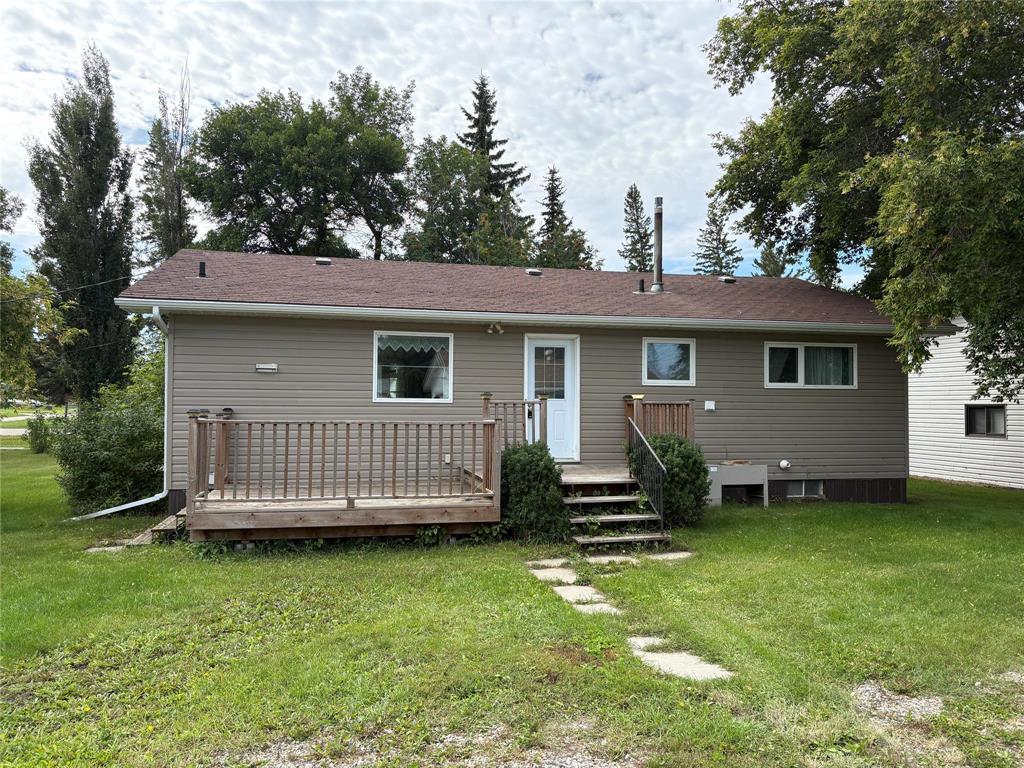 












21 Lilac Avenue

,
Hamiota,




Manitoba
R0M0T0

