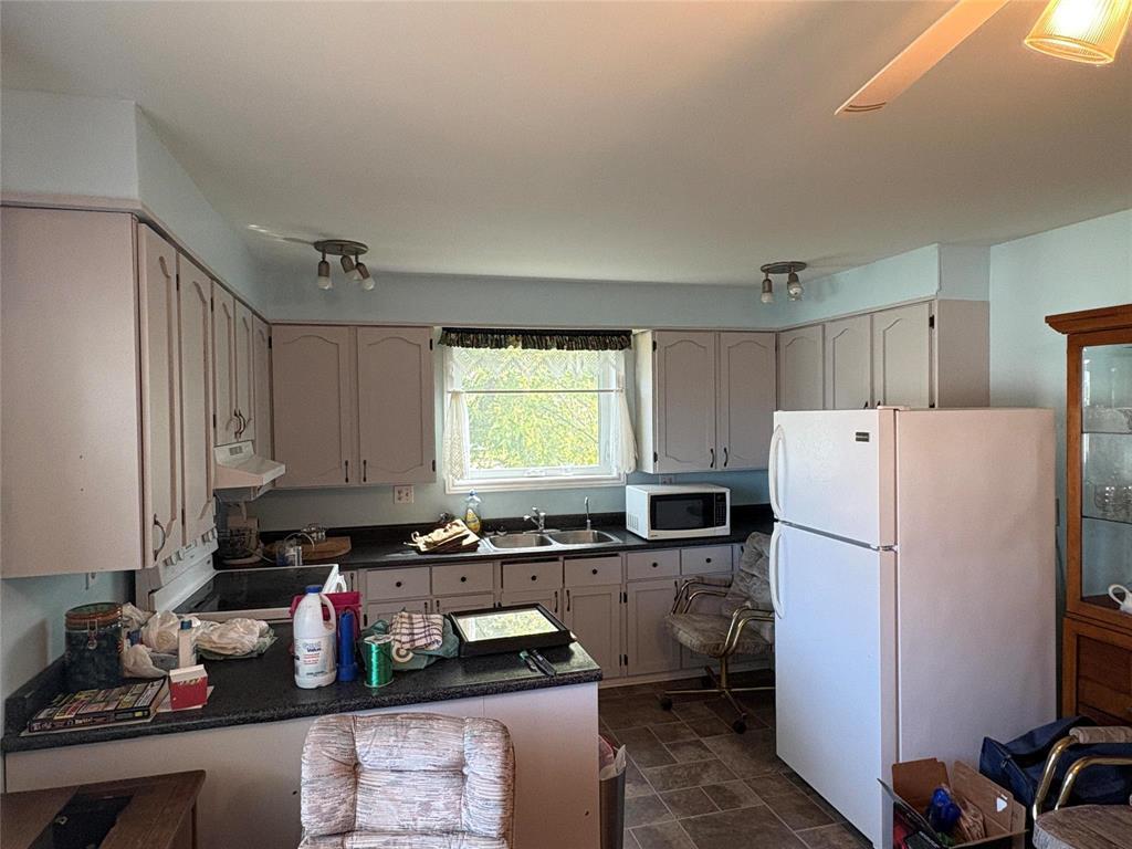 












21 Lilac Avenue

,
Hamiota,




Manitoba
R0M0T0

