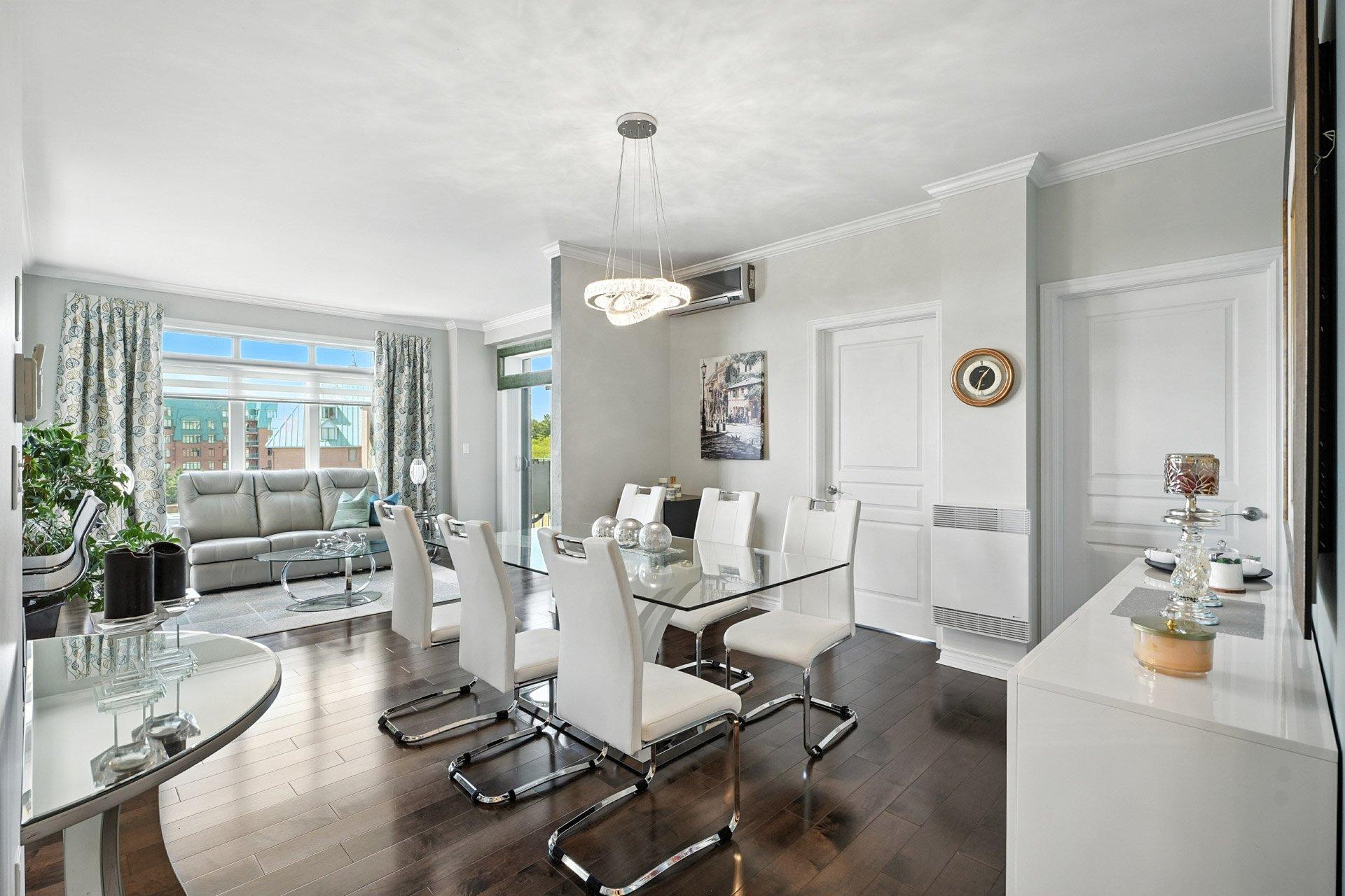 









1180


Ch. d'Aylmer

, 412,
Gatineau (Aylmer),




QC
J9H0G5

