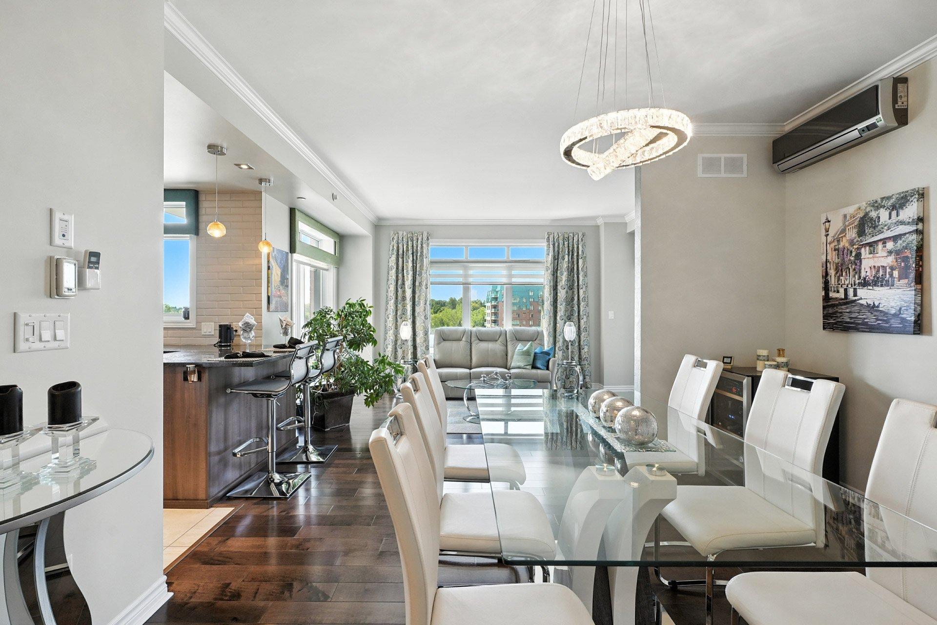 









1180


Ch. d'Aylmer

, 412,
Gatineau (Aylmer),




QC
J9H0G5

