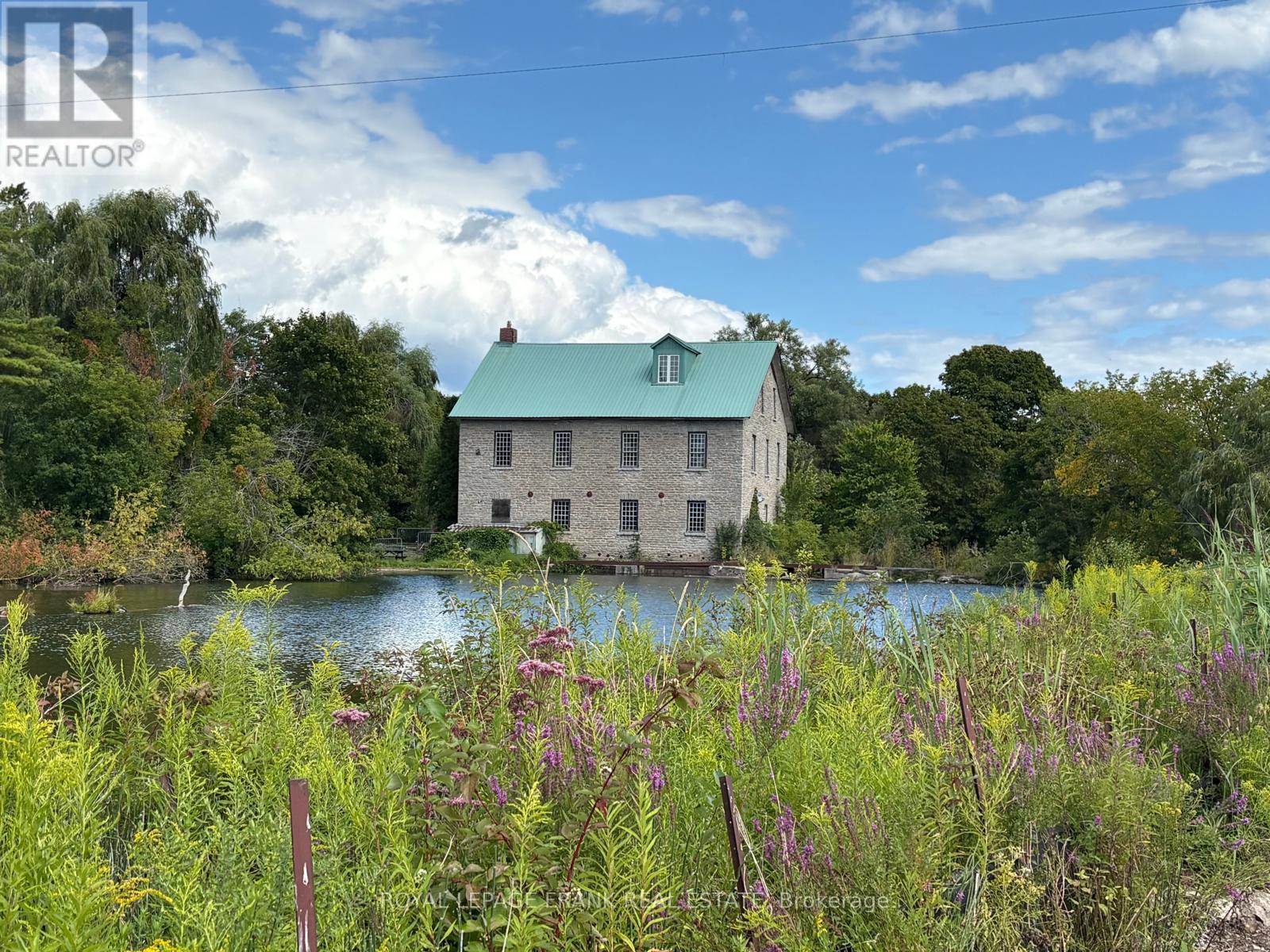 












3 POND STREET

,
Trent Hills (Hastings),




Ontario
K0L1Y0

