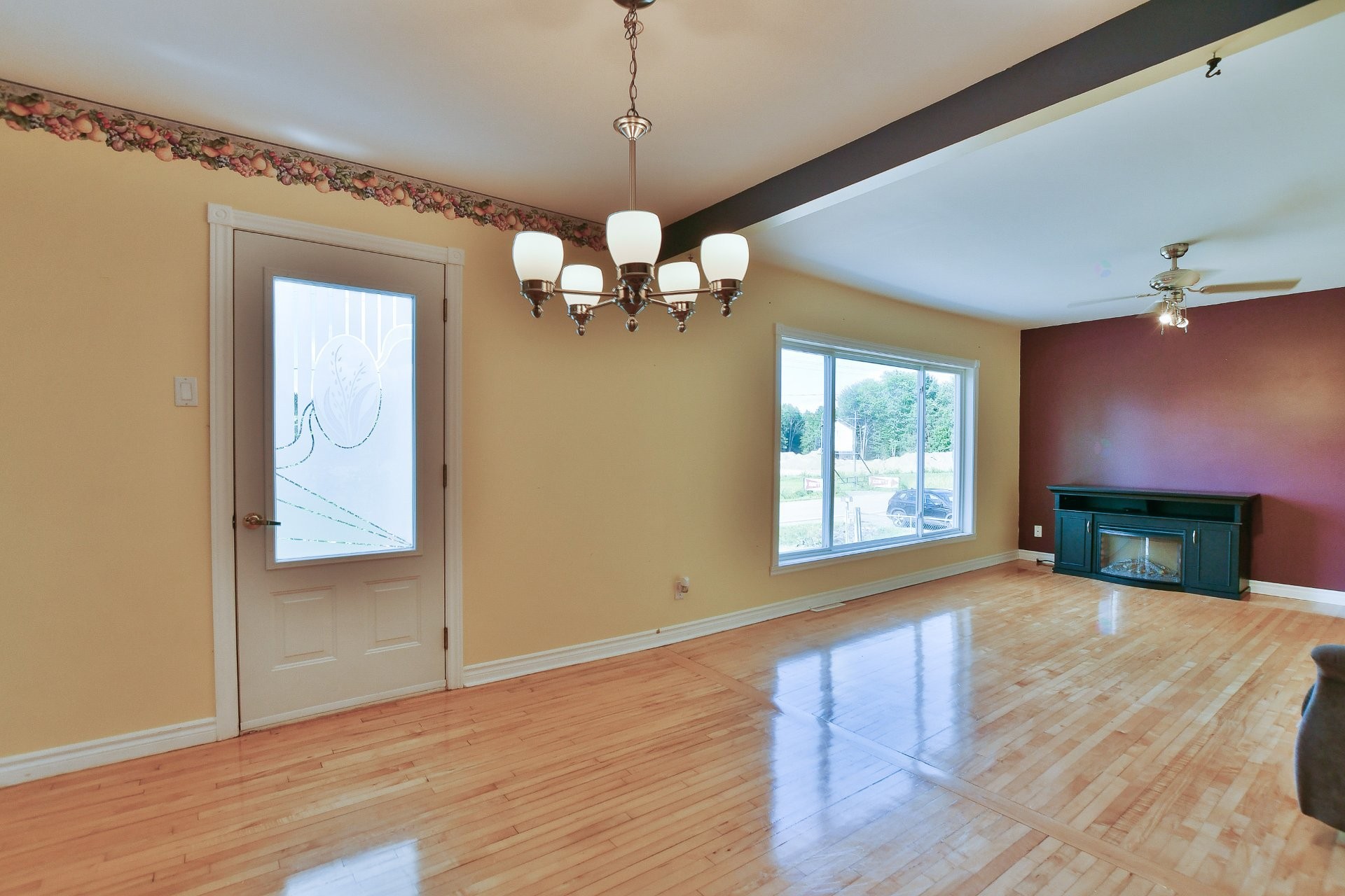 









828


Rg St-Esprit

,
L'Épiphanie,




QC
J5X2M6

