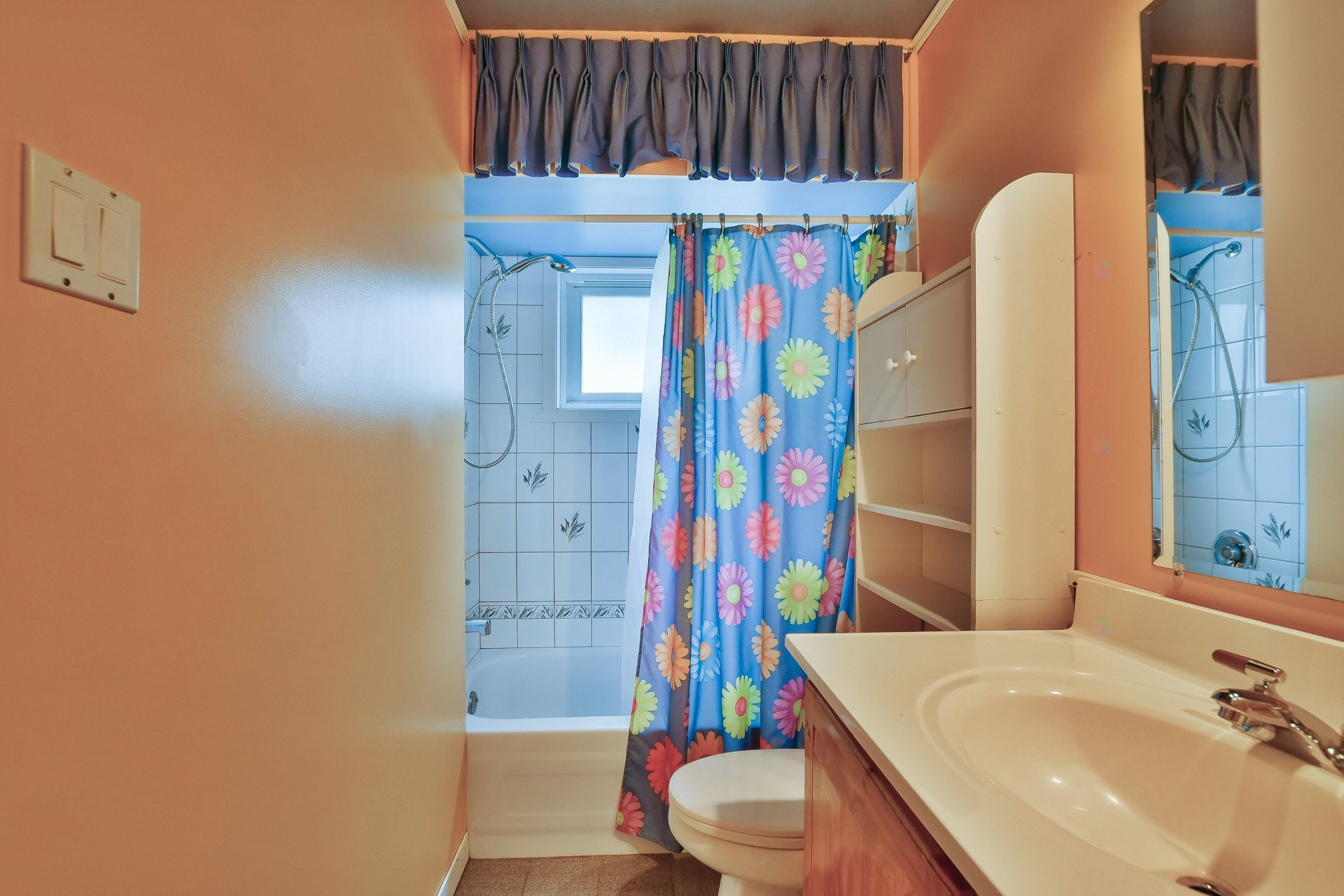 









828


Rg St-Esprit

,
L'Épiphanie,




QC
J5X2M6

