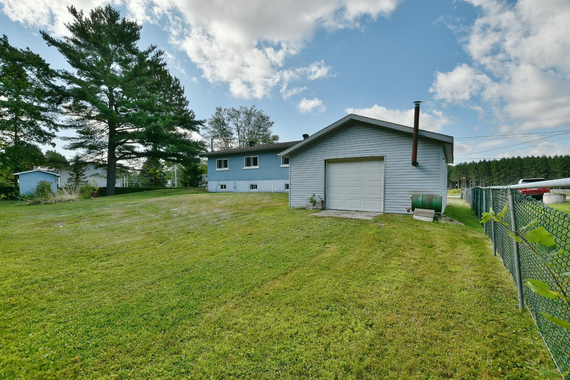 









828


Rg St-Esprit

,
L'Épiphanie,




QC
J5X2M6

