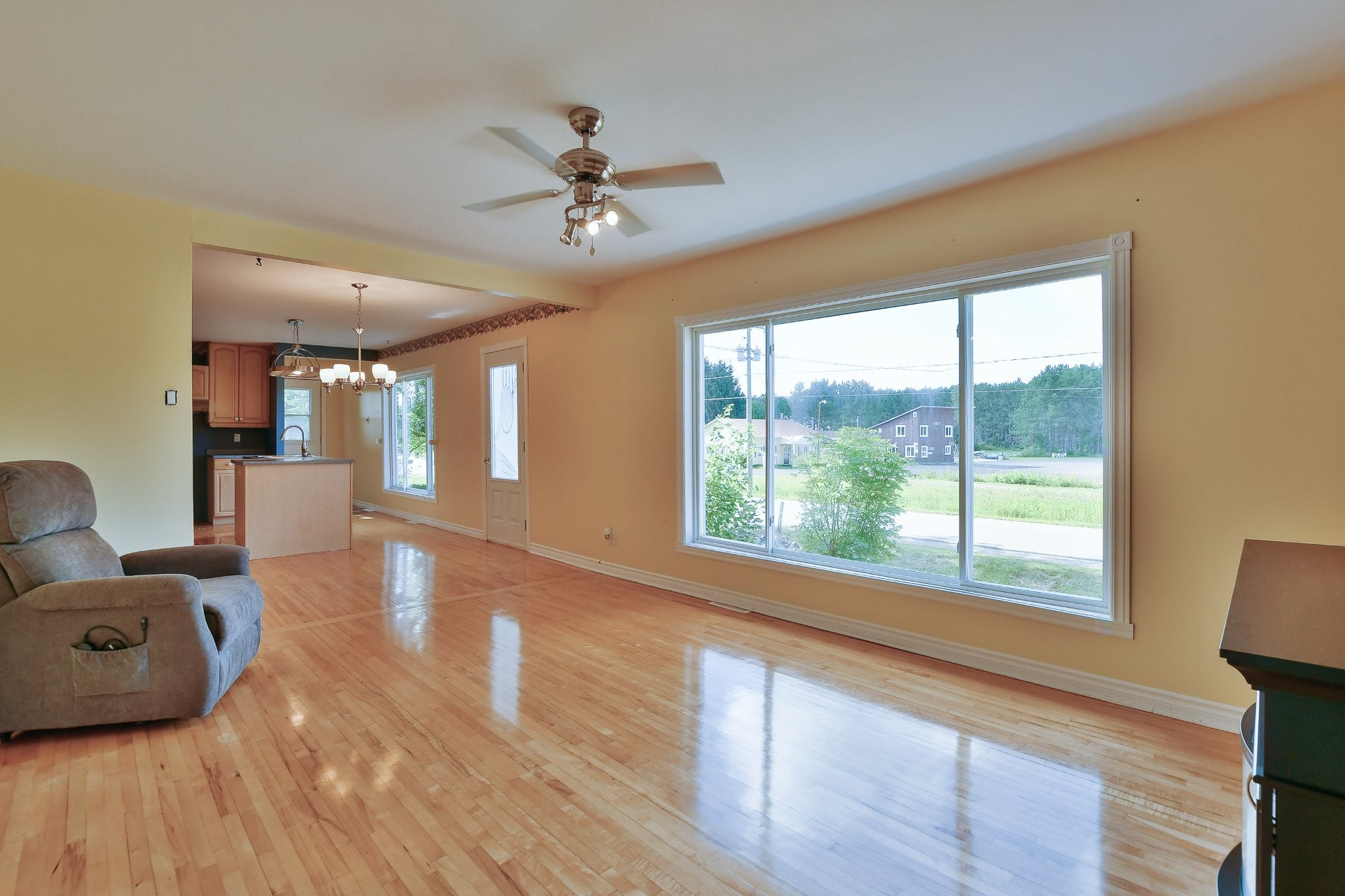 









828


Rg St-Esprit

,
L'Épiphanie,




QC
J5X2M6

