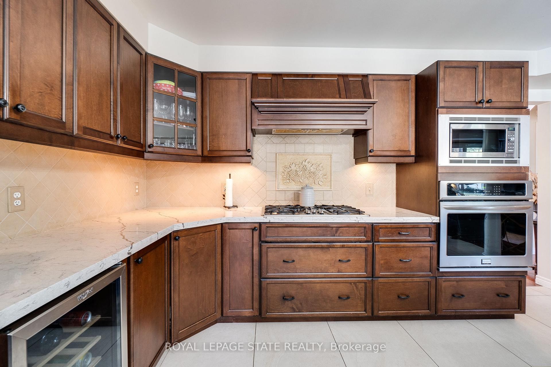 









274


Springvalley

Crescent,
Hamilton,




ON
L9C 0B4

