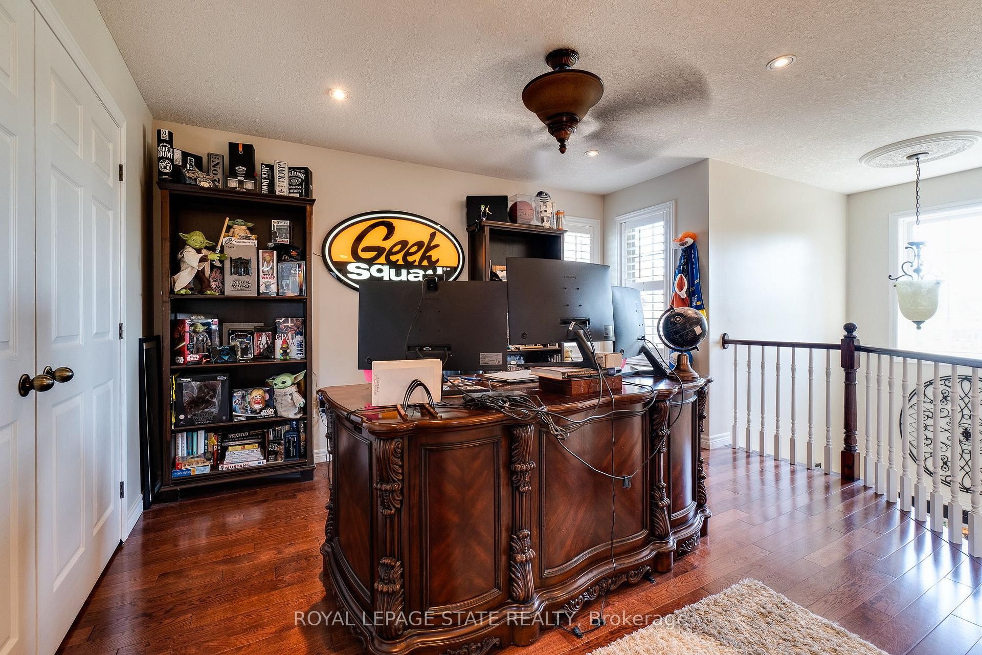









274


Springvalley

Crescent,
Hamilton,




ON
L9C 0B4

