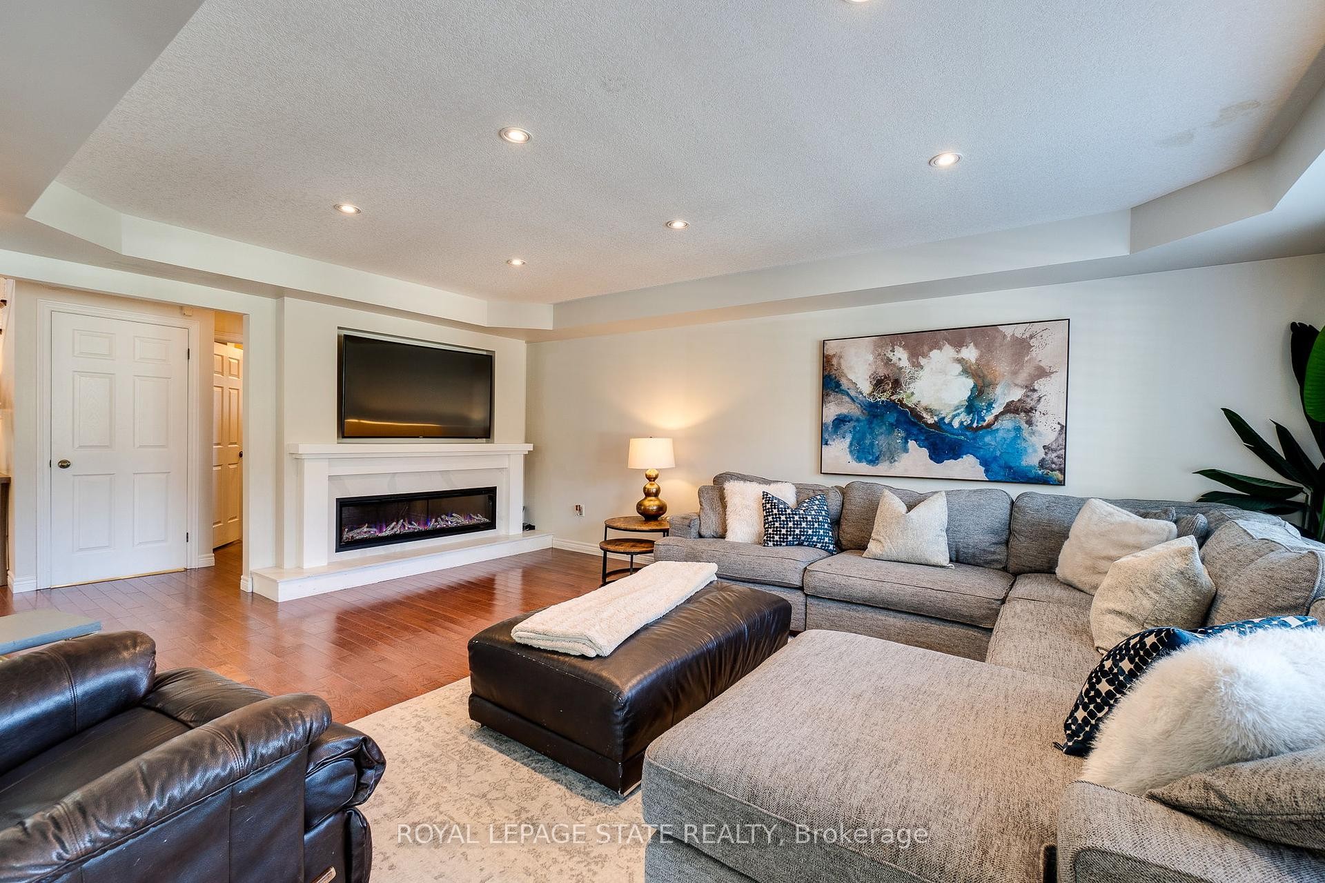 









274


Springvalley

Crescent,
Hamilton,




ON
L9C 0B4

