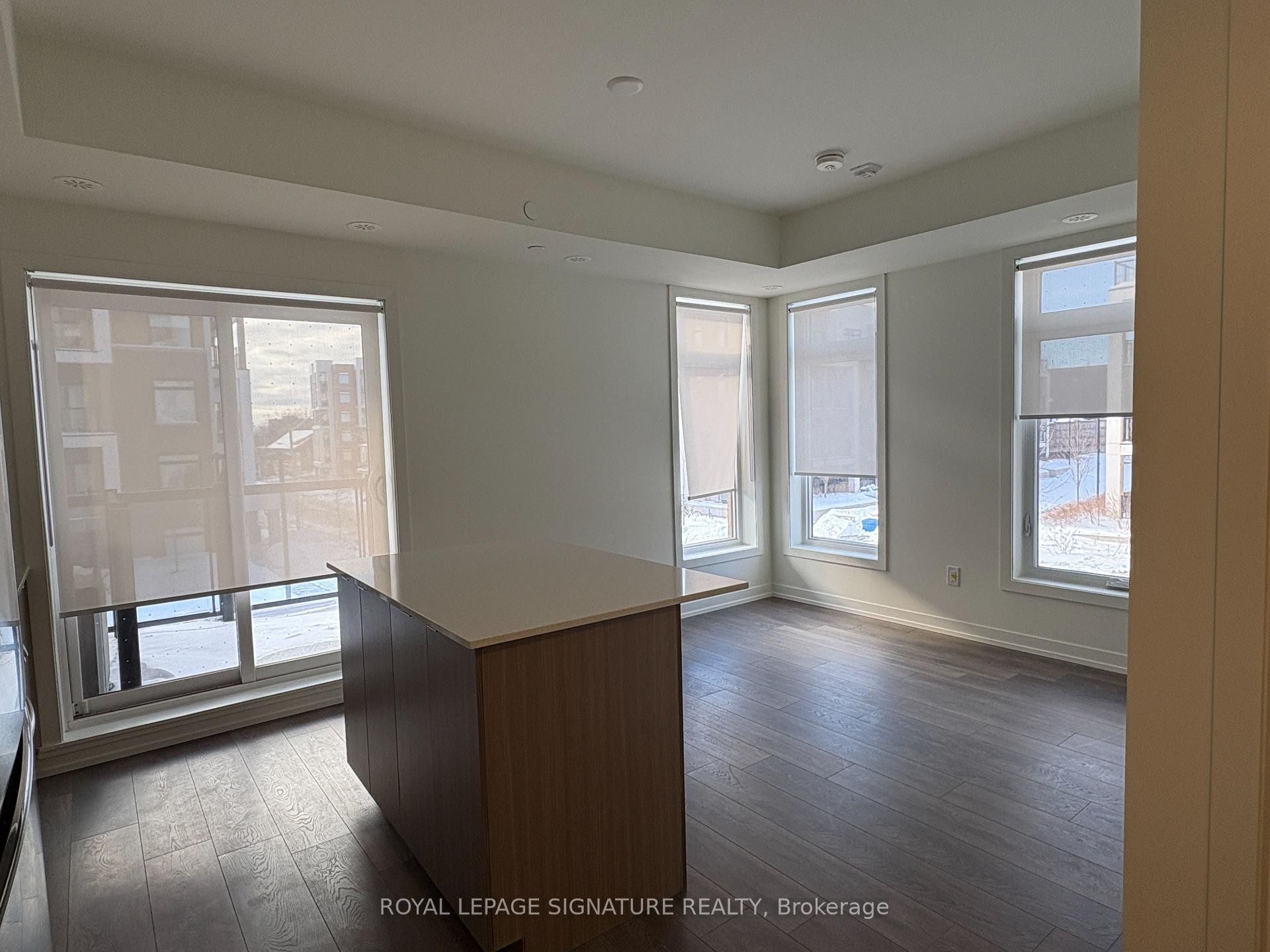 









125


Canon Jackson

Drive, 209,
Toronto,




ON
M6M 0B7


