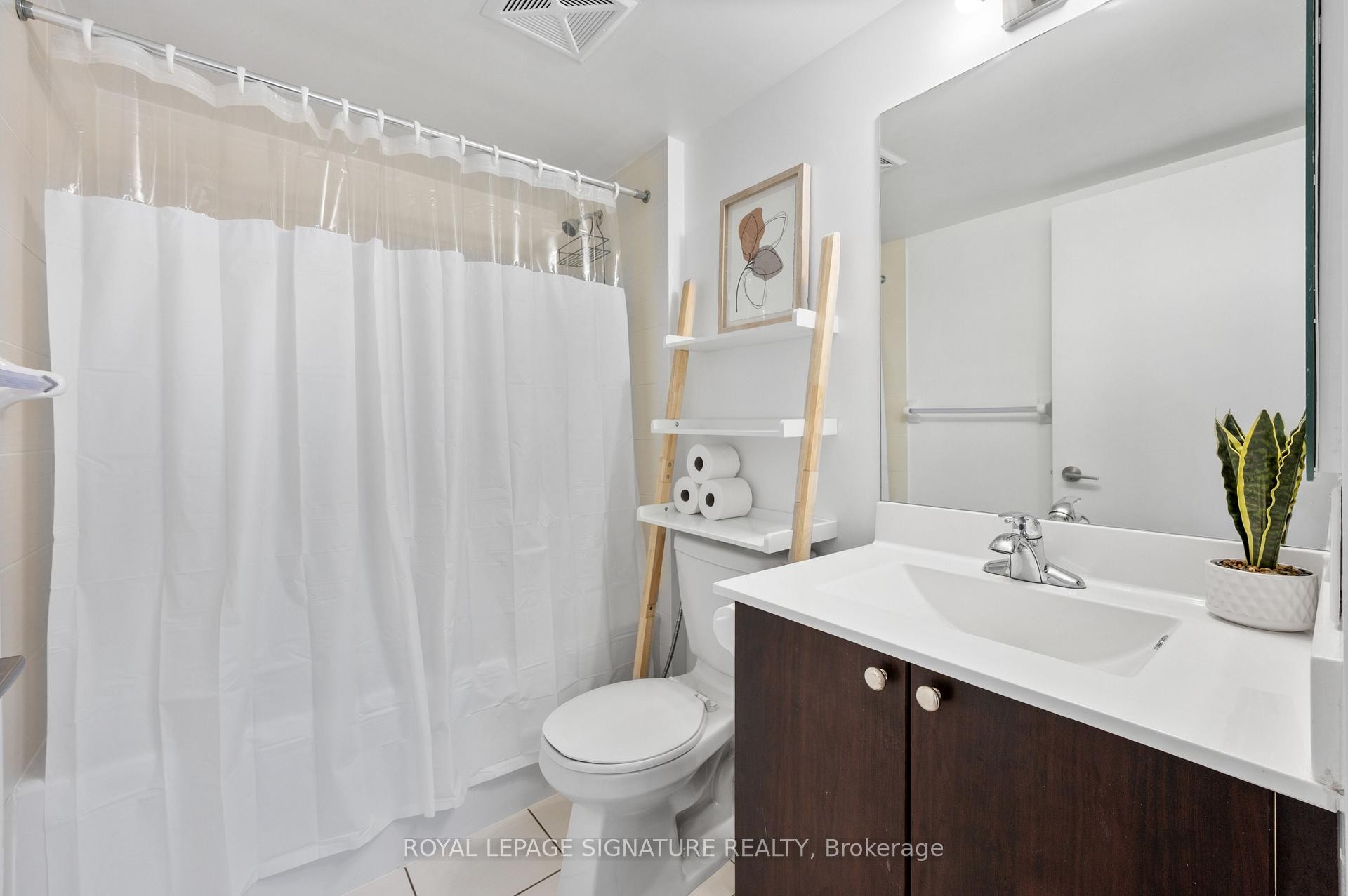 









181


Village Green

Square, 921,
Toronto,




ON
M1S 0K6

